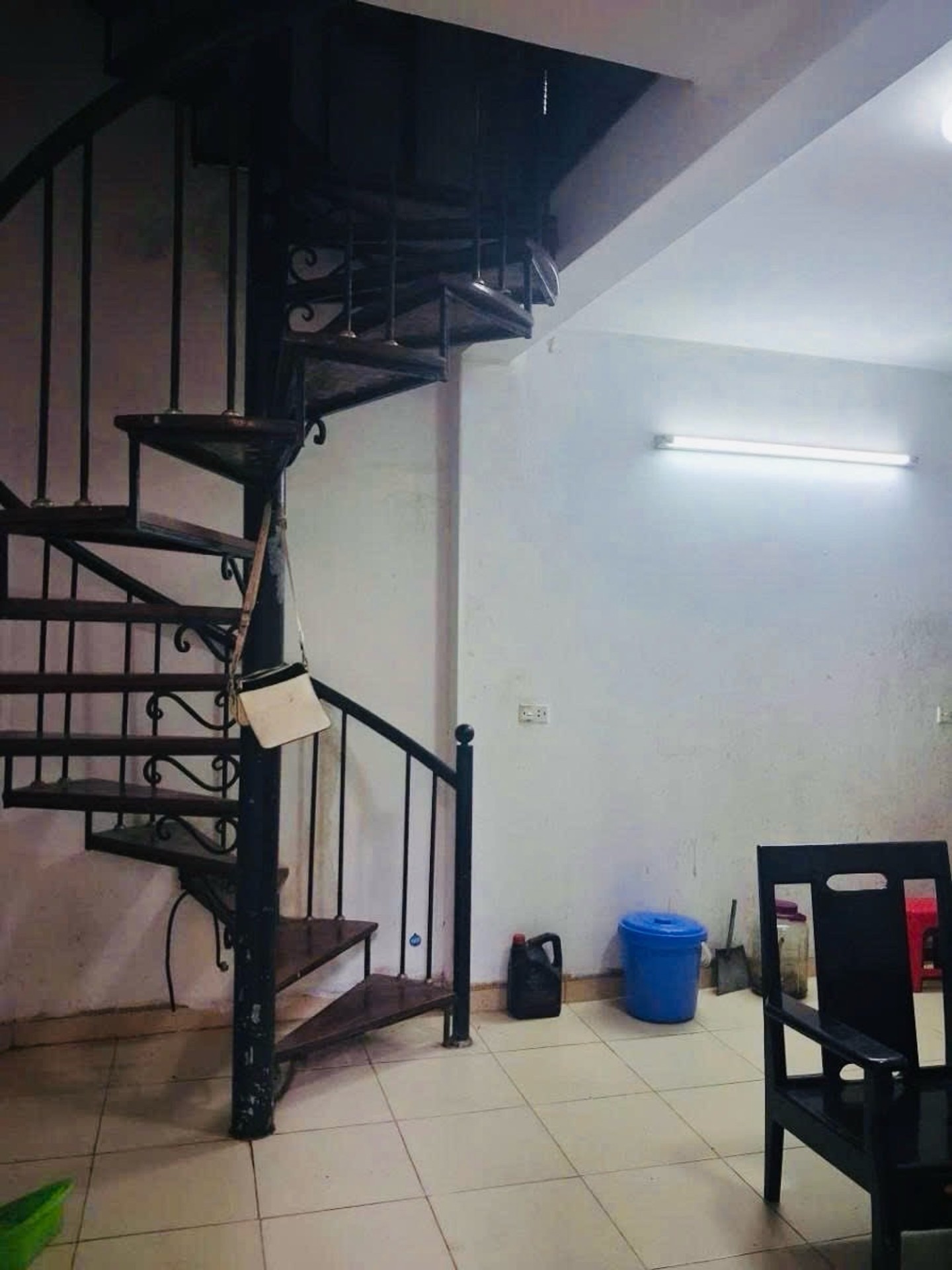 Bán nhà Chính Kinh - diện tích 33m2 3 tầng - Ngõ sạch đẹp, sát đường ô tô - giá 3,4 tỷ