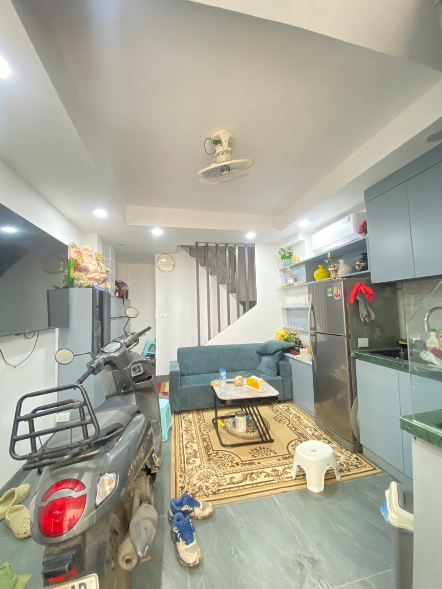 Bán nhà Nguyễn Xiển - diện tích 20m2 4 tầng - Nhà mới ngõ thông - giá 1,95 tỷ