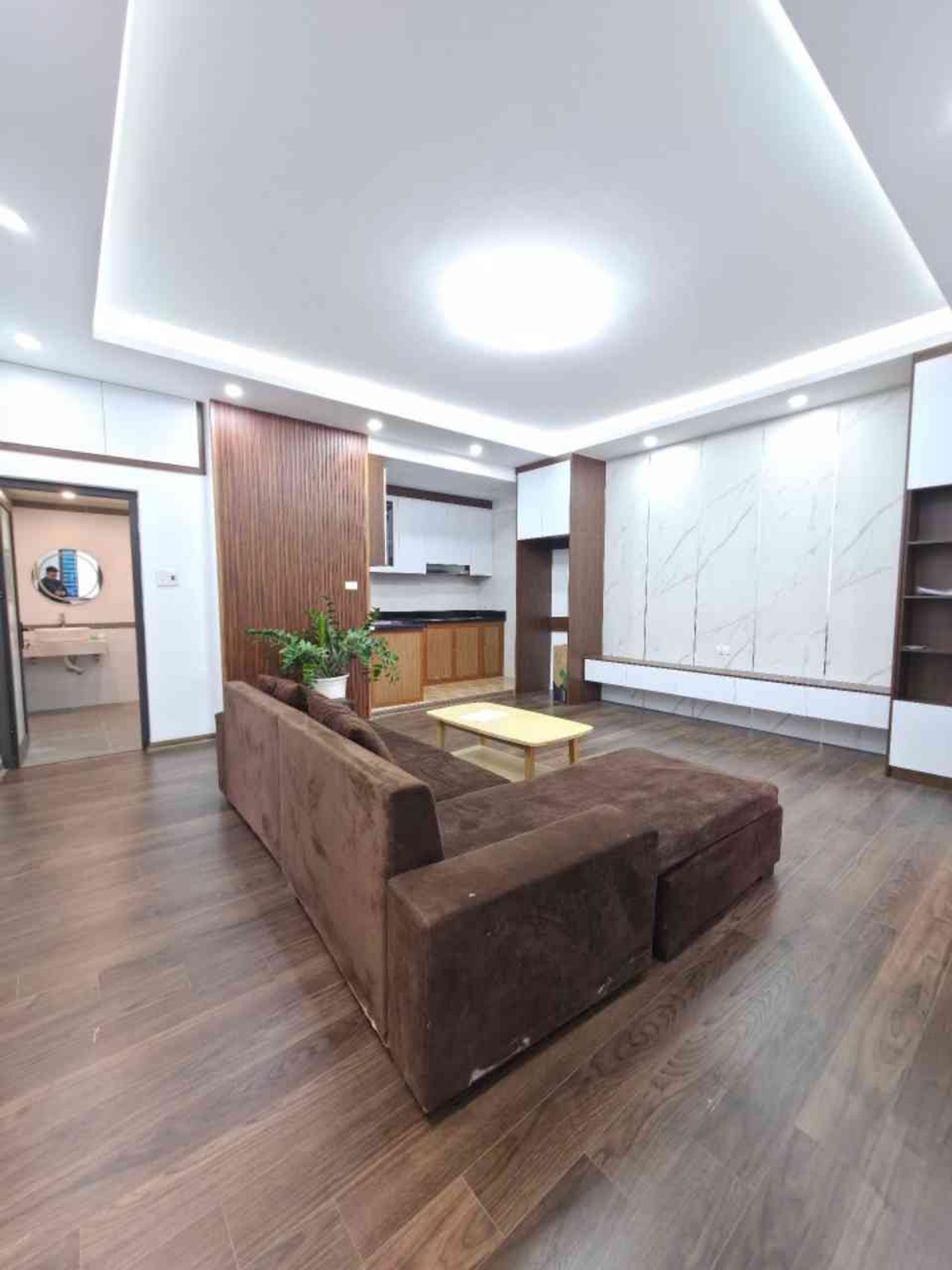 Bán nhà Tân Mai - diện tích 140m2 5 tầng - Lô góc thoáng sáng - giá 5,1 tỷ