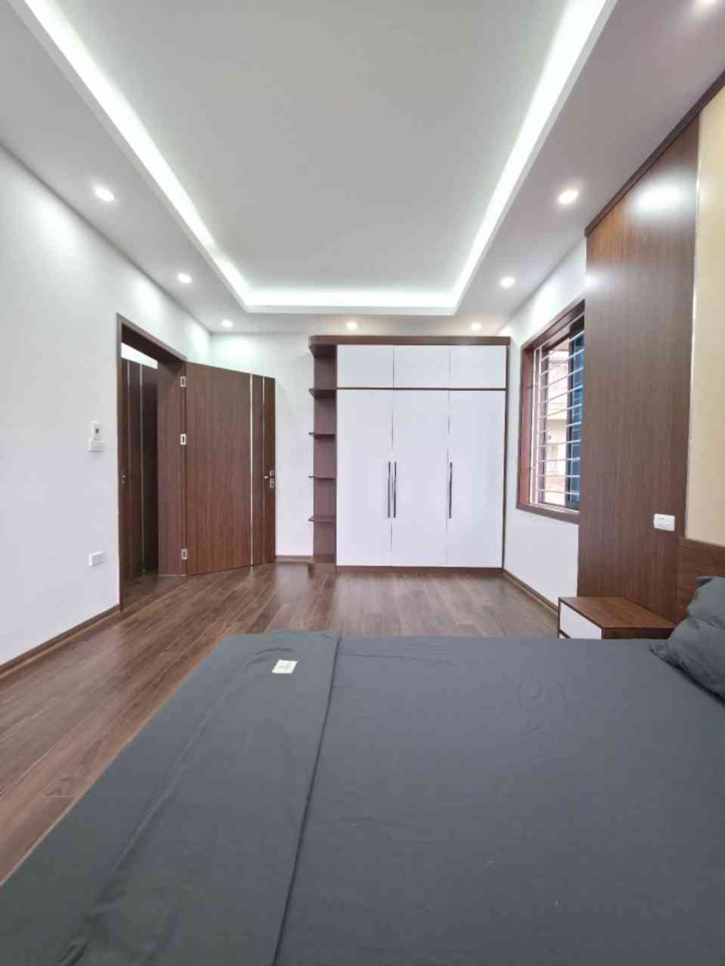 Bán nhà Tân Mai - diện tích 140m2 5 tầng - Lô góc thoáng sáng - giá 5,1 tỷ