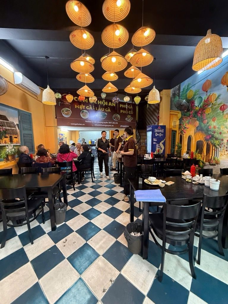 Bán nhà Lạc Trung - diện tích 80m2 3 tầng - Mặt phố kinh doanh sầm uất - giá 78 tỷ