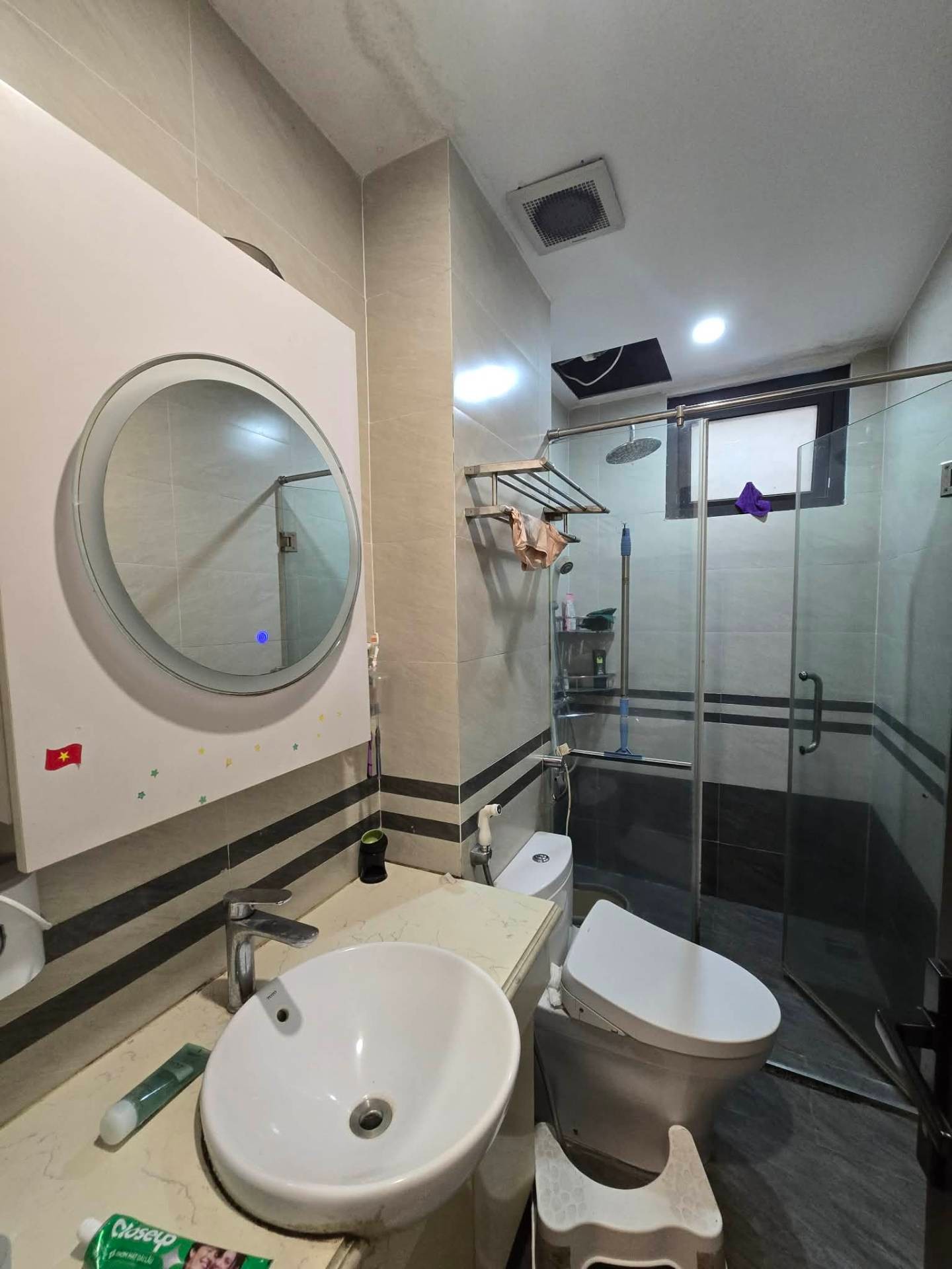 Bán nhà Minh Khai - diện tích 74m2 6 tầng - Lô góc 2 mặt thoáng - giá 52 tỷ