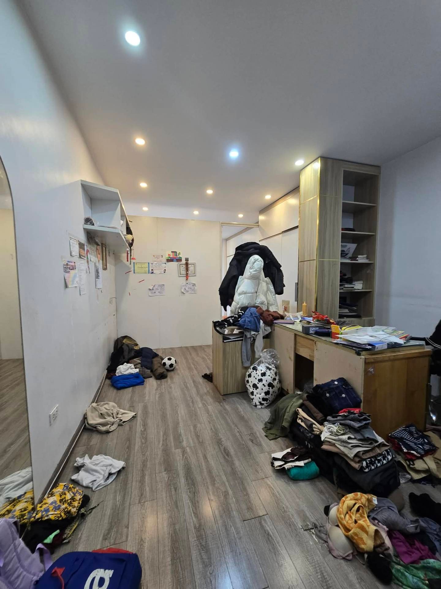 Bán nhà Minh Khai - diện tích 74m2 6 tầng - Lô góc 2 mặt thoáng - giá 52 tỷ