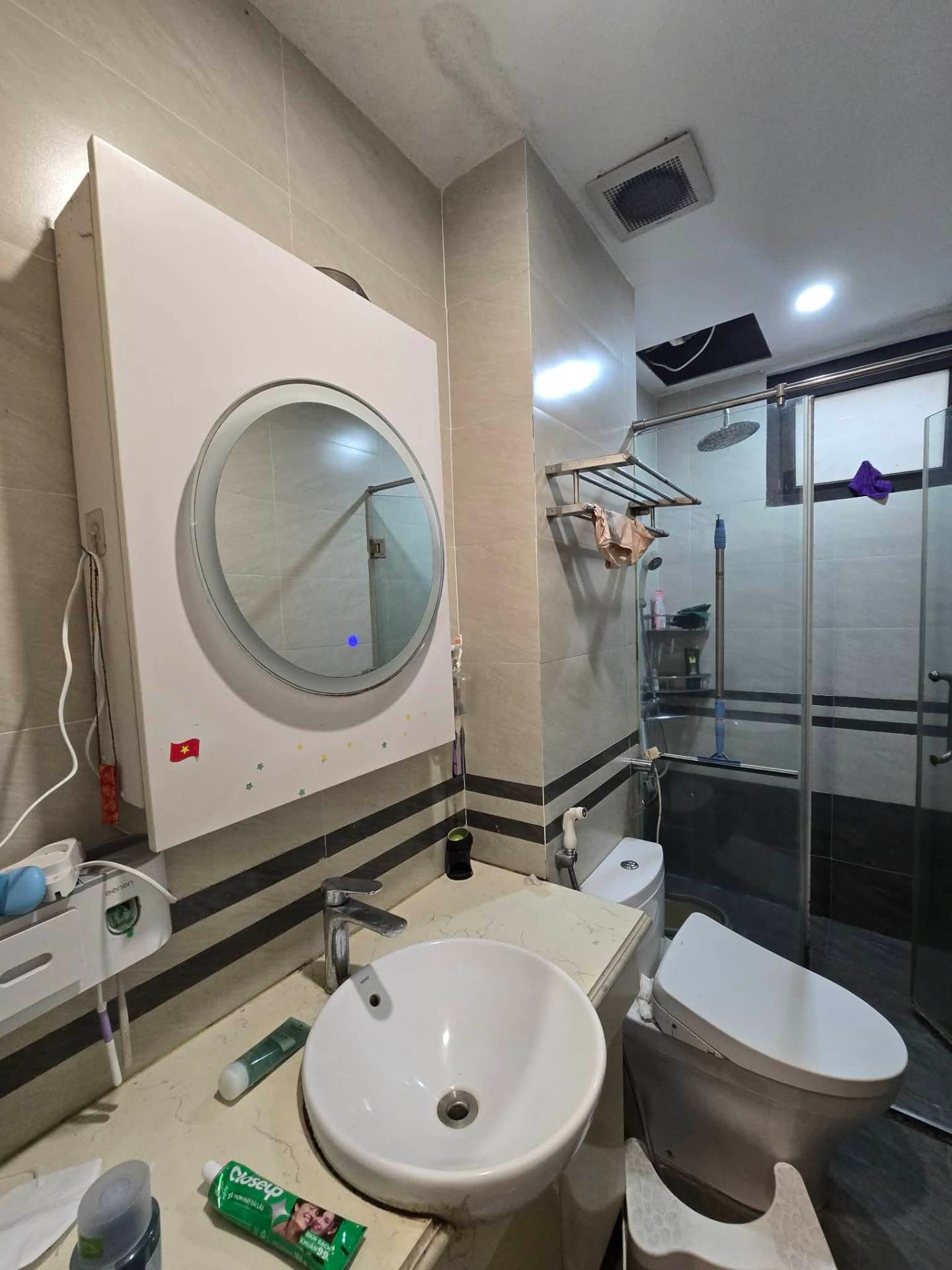 Bán nhà Minh Khai - diện tích 74m2 6 tầng - Lô góc 2 mặt thoáng - giá 52 tỷ