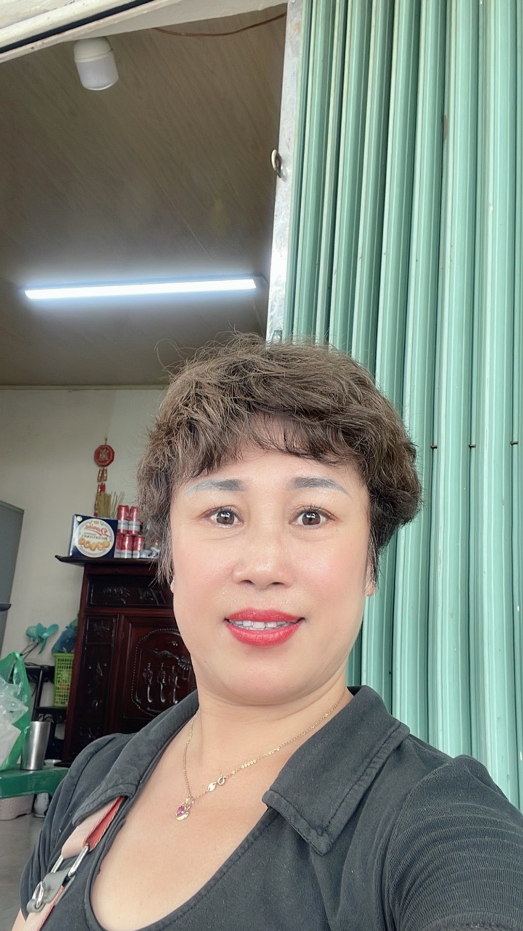 Bán nhà Trần Quý Cáp - diện tích 23m2 2 tầng - Mặt hồ Linh Quang - giá 4,2 tỷ