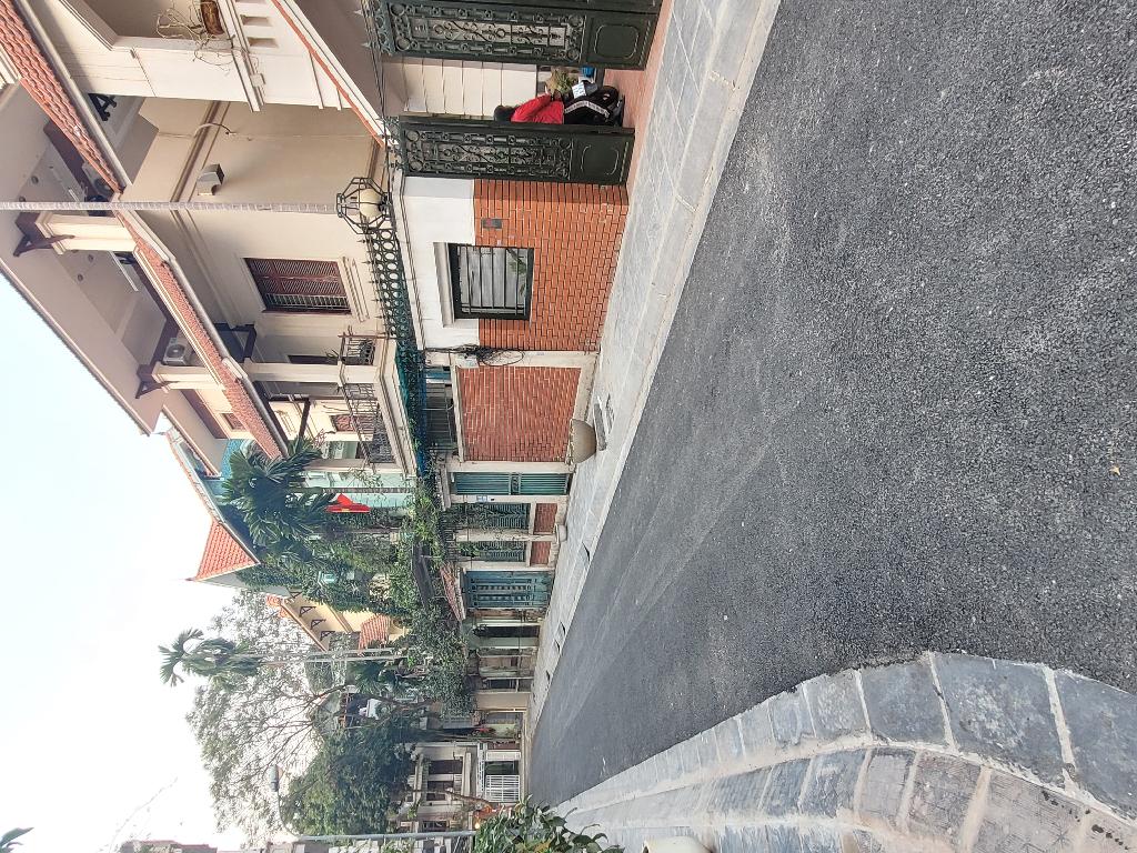 Bán nhà Định Công - diện tích 150m2 4 tầng - Biệt thự đẳng cấp - giá 50 tỷ