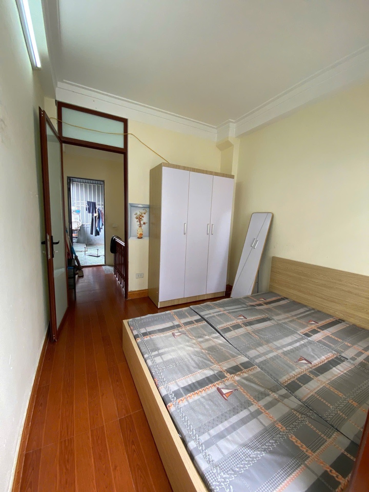 Bán nhà Định Công Thượng - diện tích 39m2 5 tầng - Lô góc, ô tô tránh - giá 14,3 tỷ