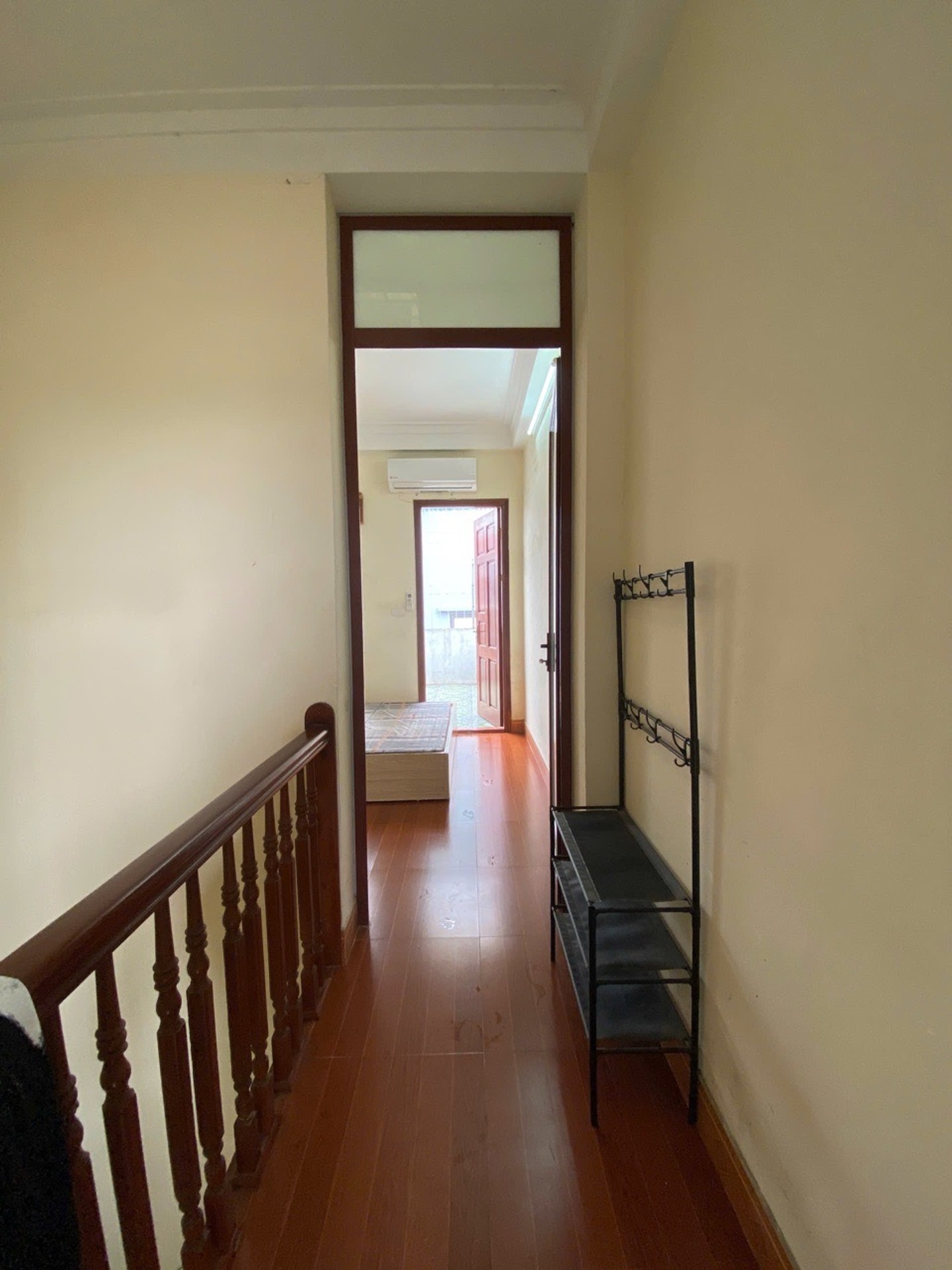 Bán nhà Định Công Thượng - diện tích 39m2 5 tầng - Lô góc, ô tô tránh - giá 14,3 tỷ