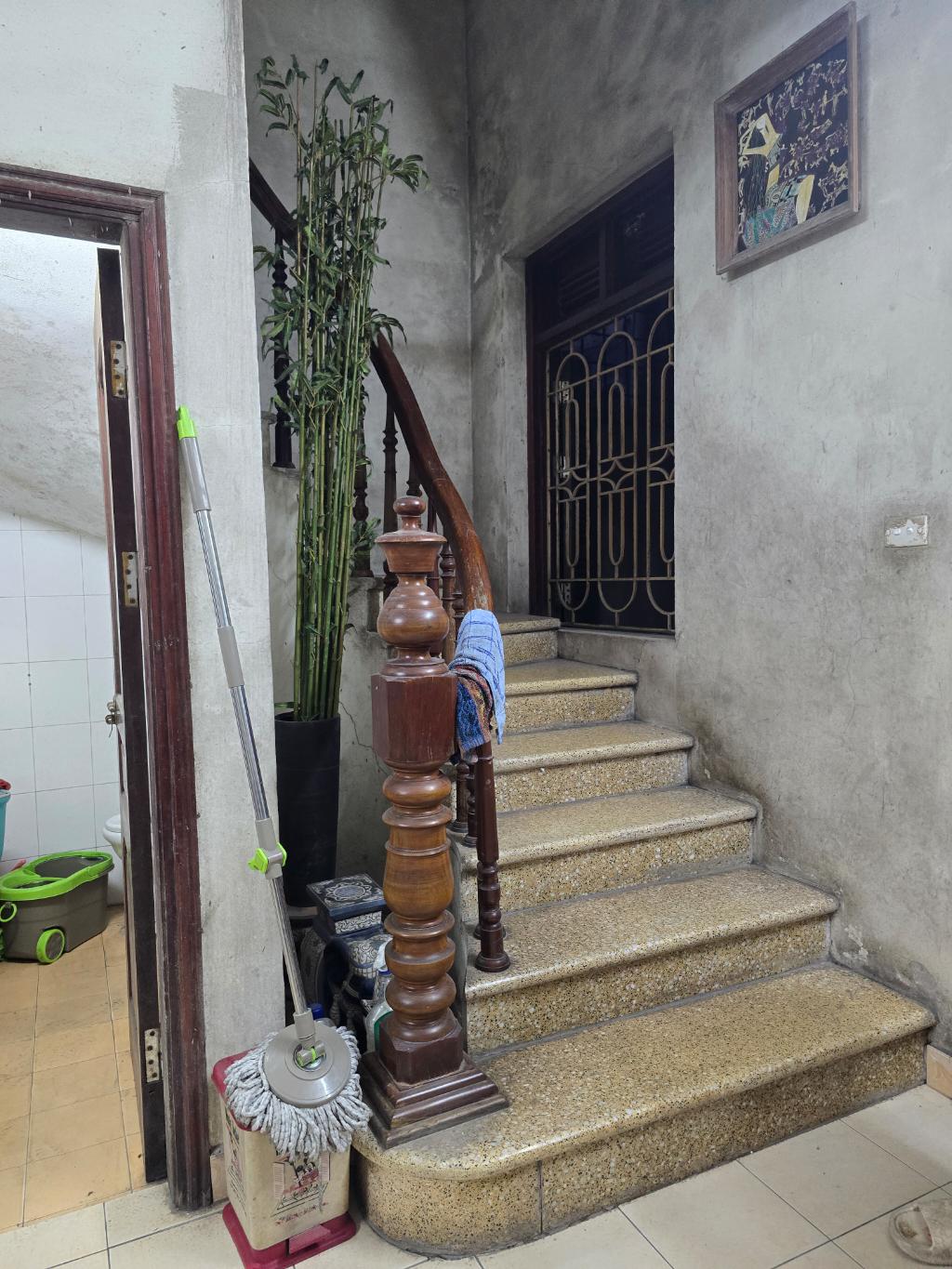 Bán nhà Kim Ngưu - diện tích 43m2 5 tầng - Nhà dân xây chắc chắn - giá 11,5 tỷ