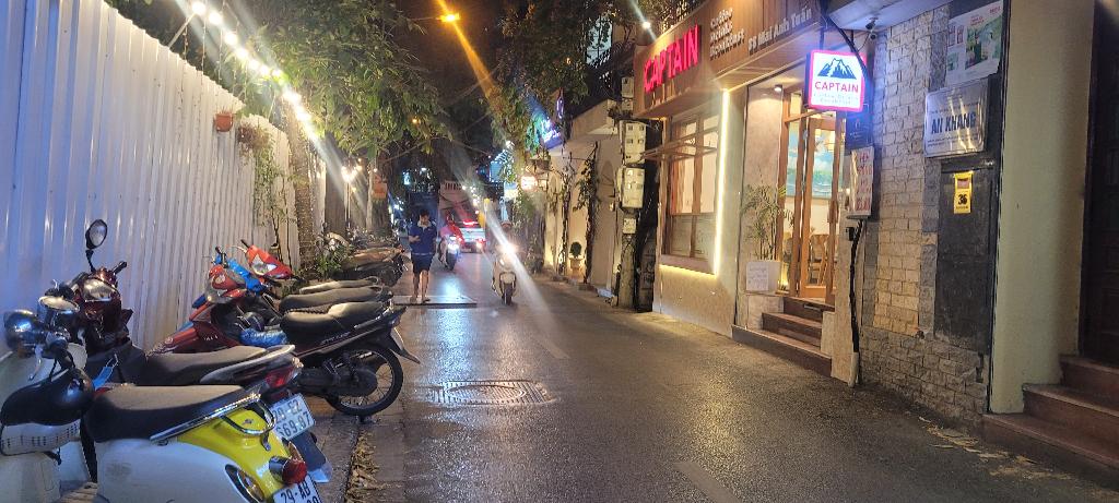 Bán nhà Mai Anh Tuấn - diện tích 50m2 7 tầng - Ô tô tránh - giá 30 tỷ