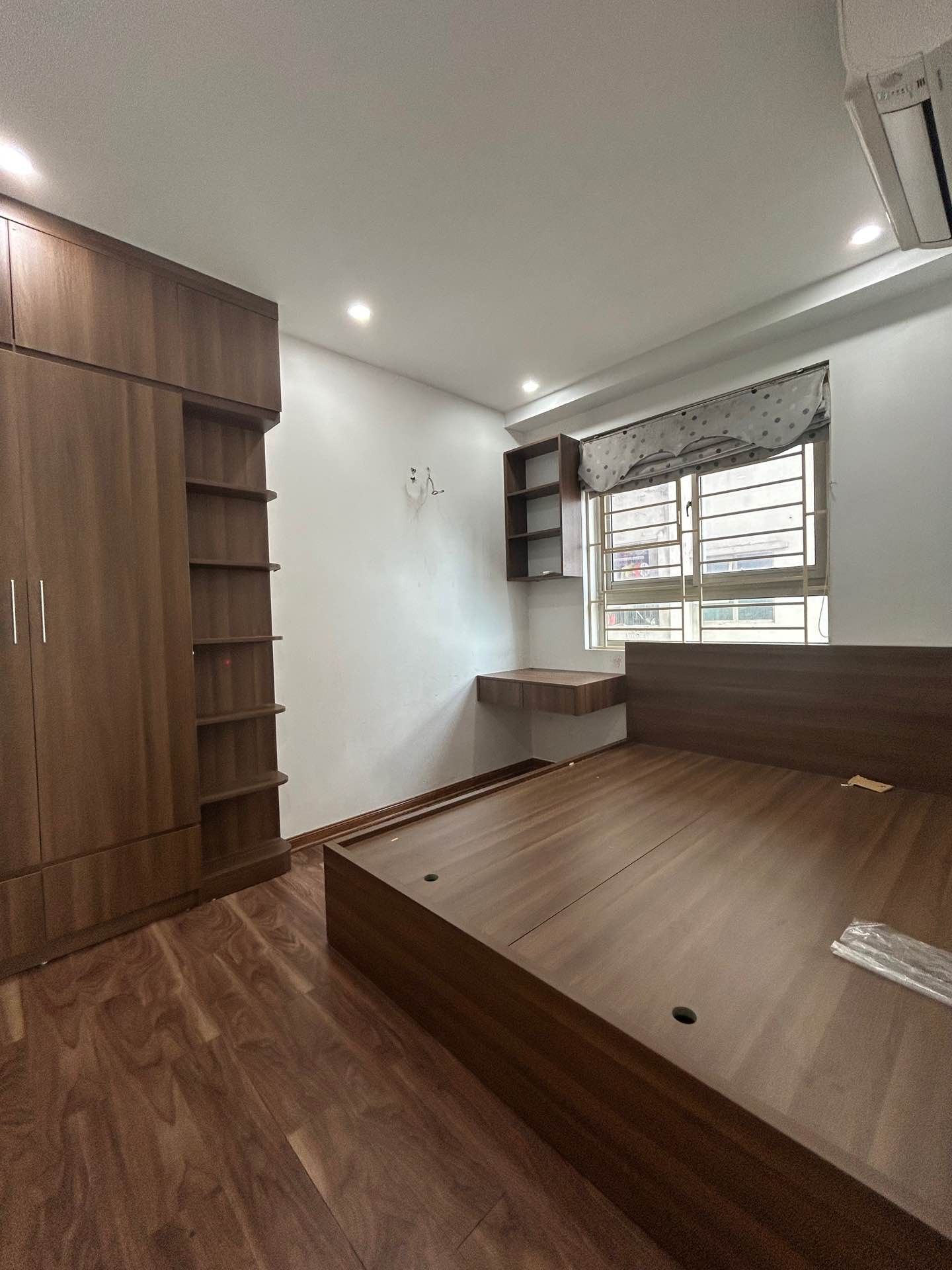 Bán nhà HH2C - diện tích 76m2 7 tầng - Căn góc thoáng sáng - giá 4,7 tỷ