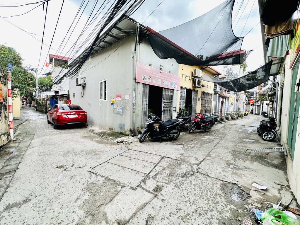 Bán nhà Định Công Hạ - diện tích 164.2m2 1 tầng - ô tô đỗ cửa - giá 48,9 tỷ