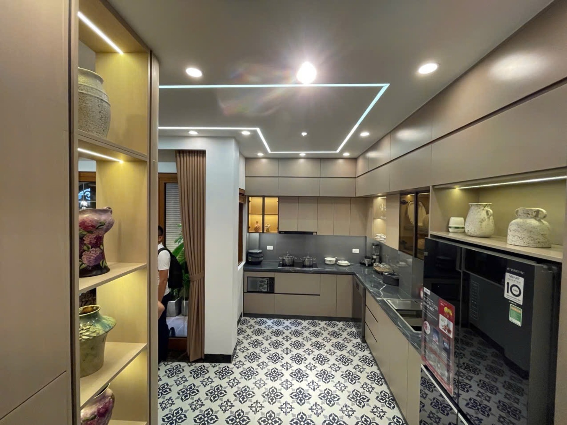 Bán nhà Trần Khát Chân - diện tích 39m2 5 tầng - Nhà đẹp như tranh - giá 12 tỷ