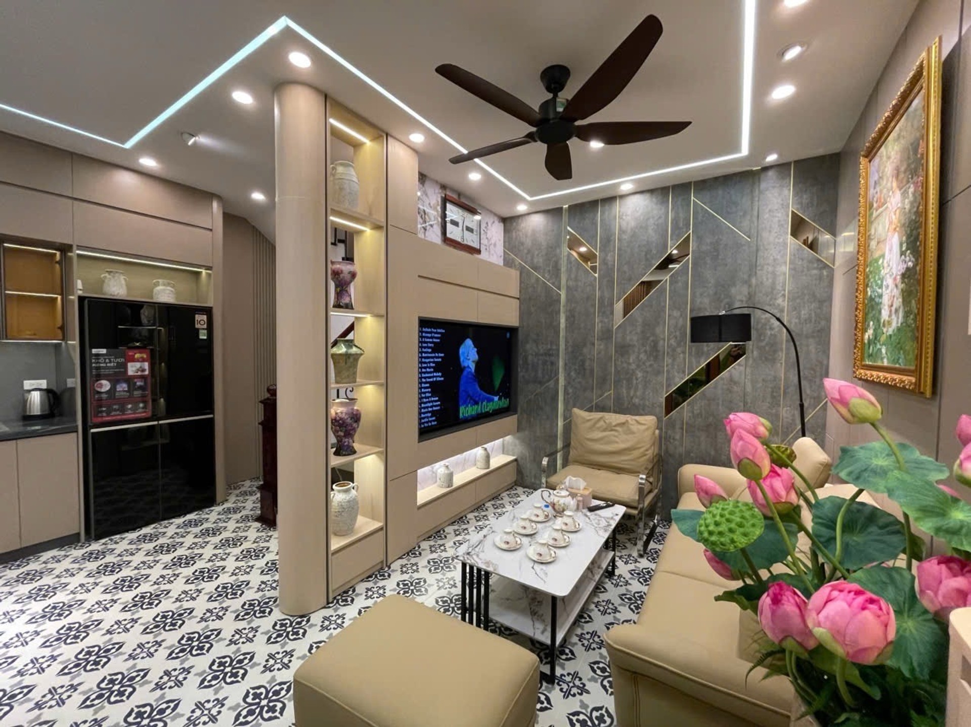 Bán nhà Trần Khát Chân - diện tích 39m2 5 tầng - Nhà đẹp như tranh - giá 12 tỷ