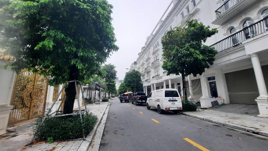 Bán nhà Đại Mỗ - diện tích 108m2 5 tầng - Liền kề KĐT VIP - giá 39,9 tỷ