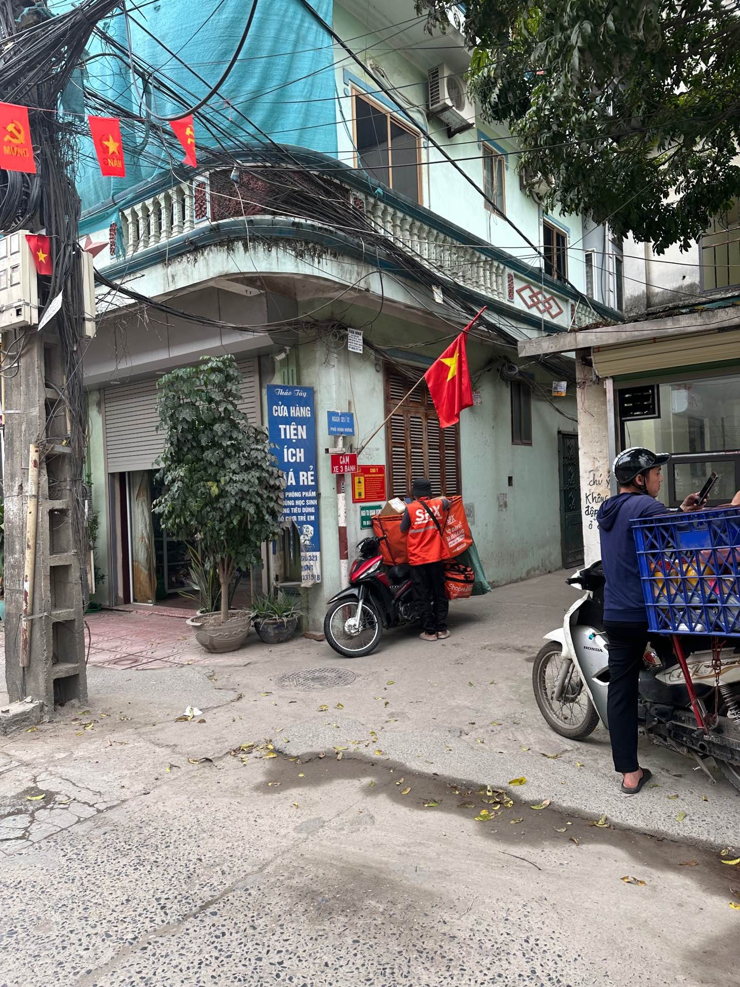 Bán nhà Dương Văn Bé - diện tích 27m2 4 tầng - Nhà mới full nội thất - giá 7,5 tỷ