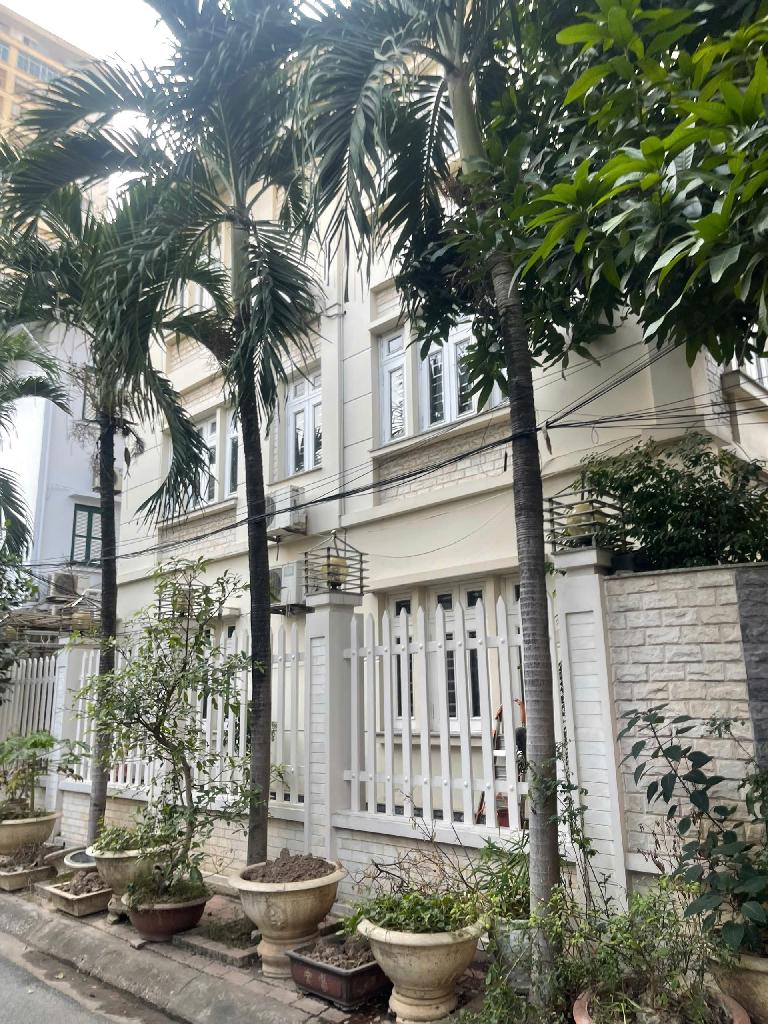 Bán nhà Nguyễn Đức Cảnh - diện tích 140m2 4 tầng - Lô góc thoáng đẹp - giá 35 tỷ