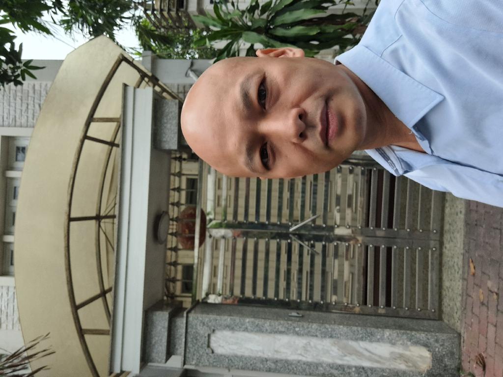 Bán nhà Nguyễn Đức Cảnh - diện tích 140m2 4 tầng - Lô góc thoáng đẹp - giá 35 tỷ