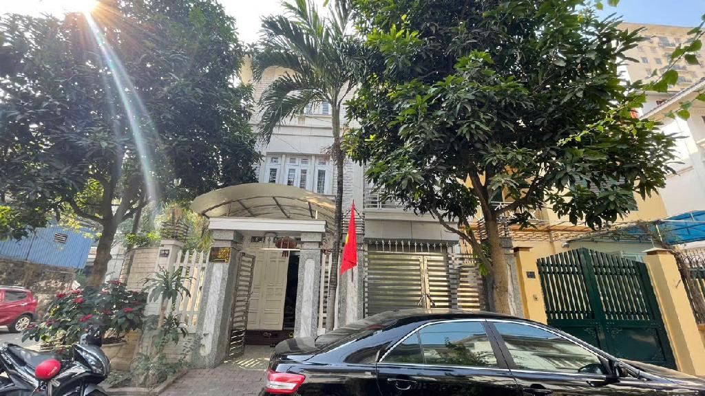 Bán nhà Nguyễn Đức Cảnh - diện tích 140m2 4 tầng - Lô góc thoáng đẹp - giá 35 tỷ