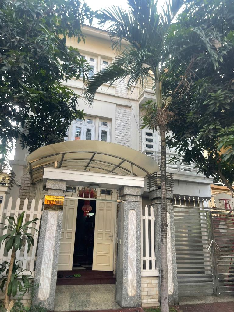 Bán nhà Nguyễn Đức Cảnh - diện tích 140m2 4 tầng - Lô góc thoáng đẹp - giá 35 tỷ