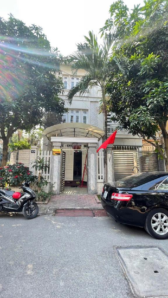 Bán nhà Nguyễn Đức Cảnh - diện tích 140m2 4 tầng - Lô góc thoáng đẹp - giá 35 tỷ