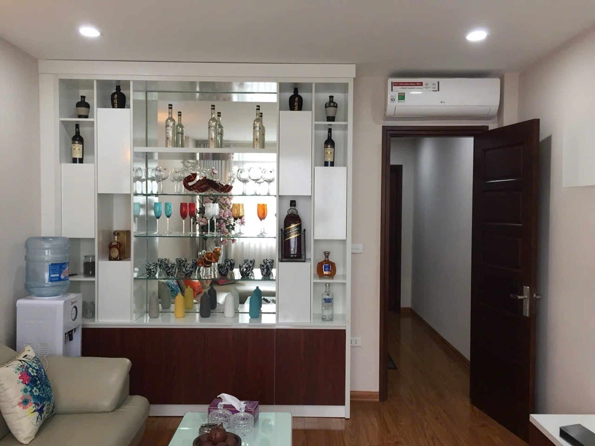 Bán nhà Nguyễn Khoái - diện tích 33m2 5 tầng - Nhà mặt phố - giá 8,8 tỷ