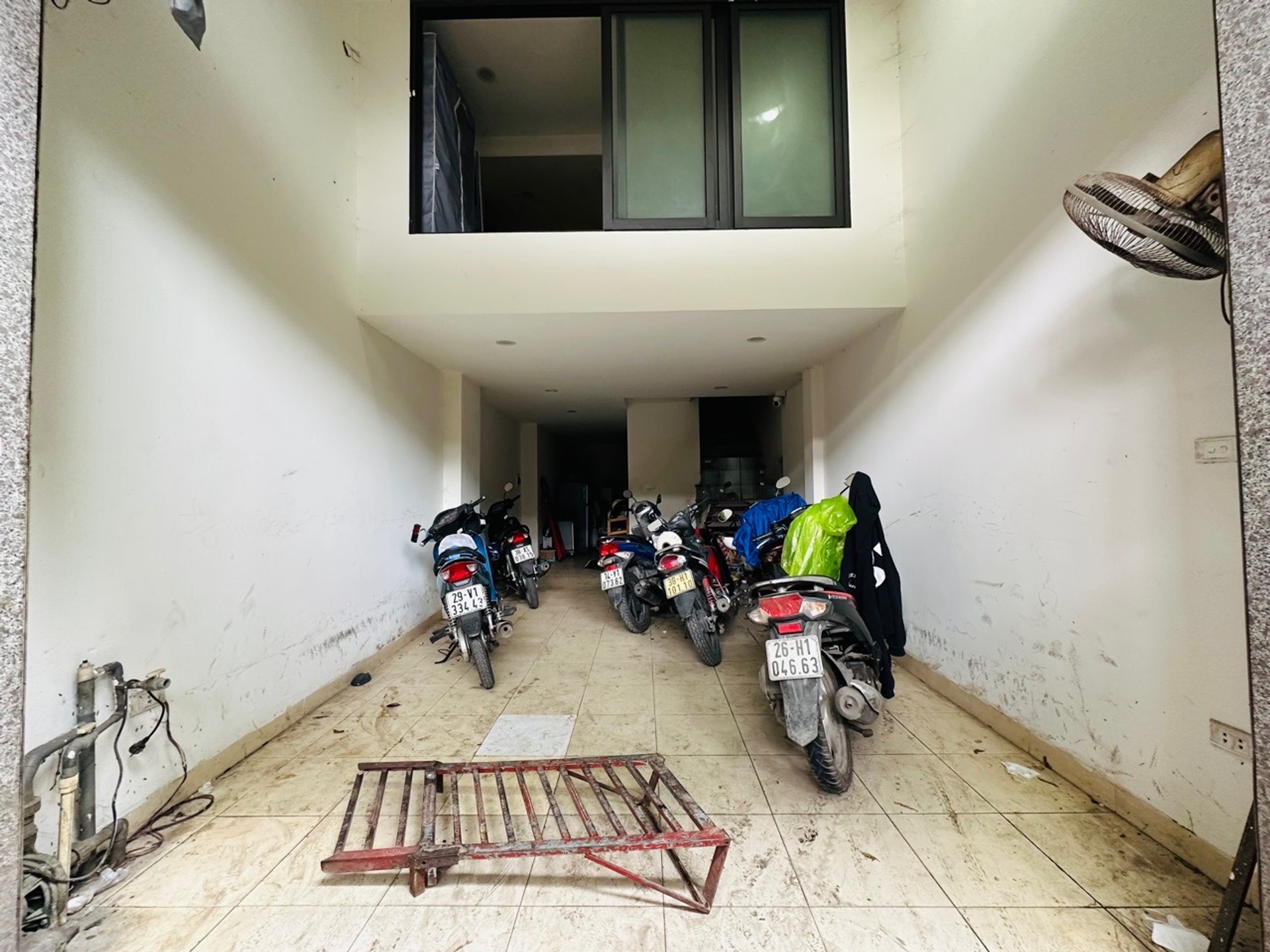Bán nhà Nguyễn Khoái - diện tích 33m2 5 tầng - Nhà mặt phố - giá 8,8 tỷ