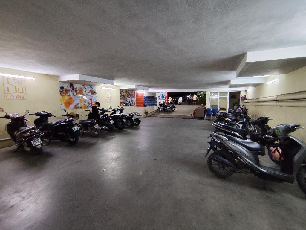 Bán nhà Ngọc Hồi - diện tích 210m2 8 tầng - Mặt phố kinh doanh đỉnh chóp - giá 78 tỷ