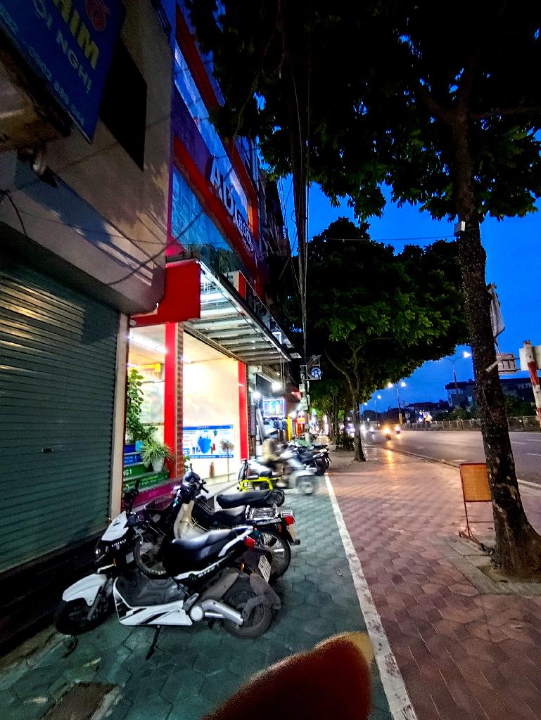 Bán nhà Ngọc Hồi - diện tích 210m2 8 tầng - Mặt phố kinh doanh đỉnh chóp - giá 78 tỷ