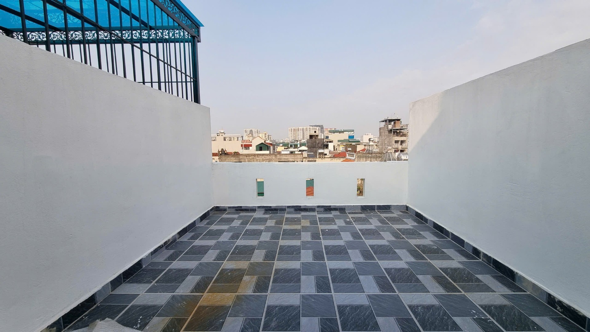 Bán nhà Định Công Hạ - diện tích 31m2 6 tầng - ô tô vào nhà - giá 9,7 tỷ