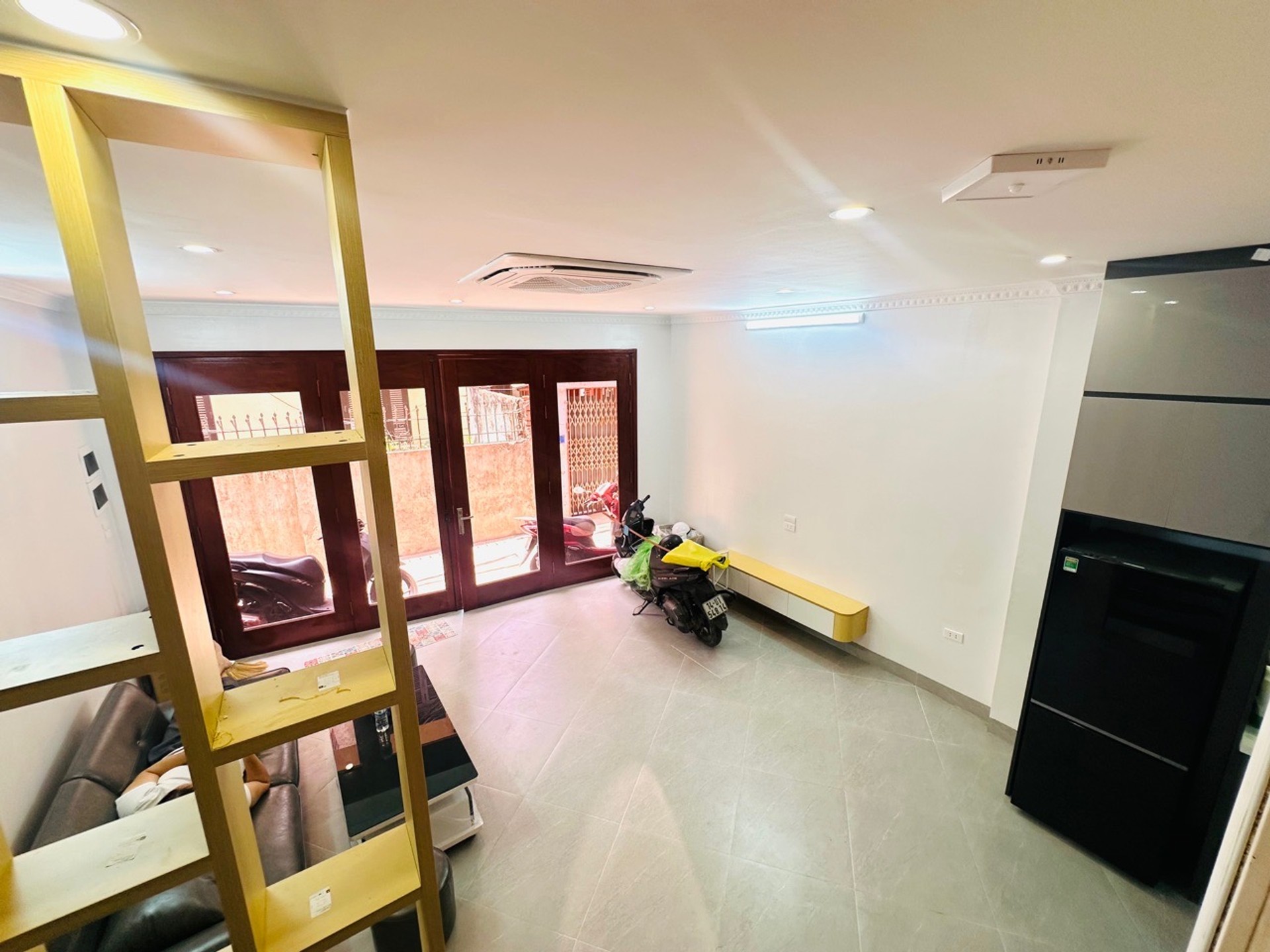 Bán nhà Phố Đại Đồng - diện tích 40m2 6 tầng - Thang máy - giá 10,9 tỷ