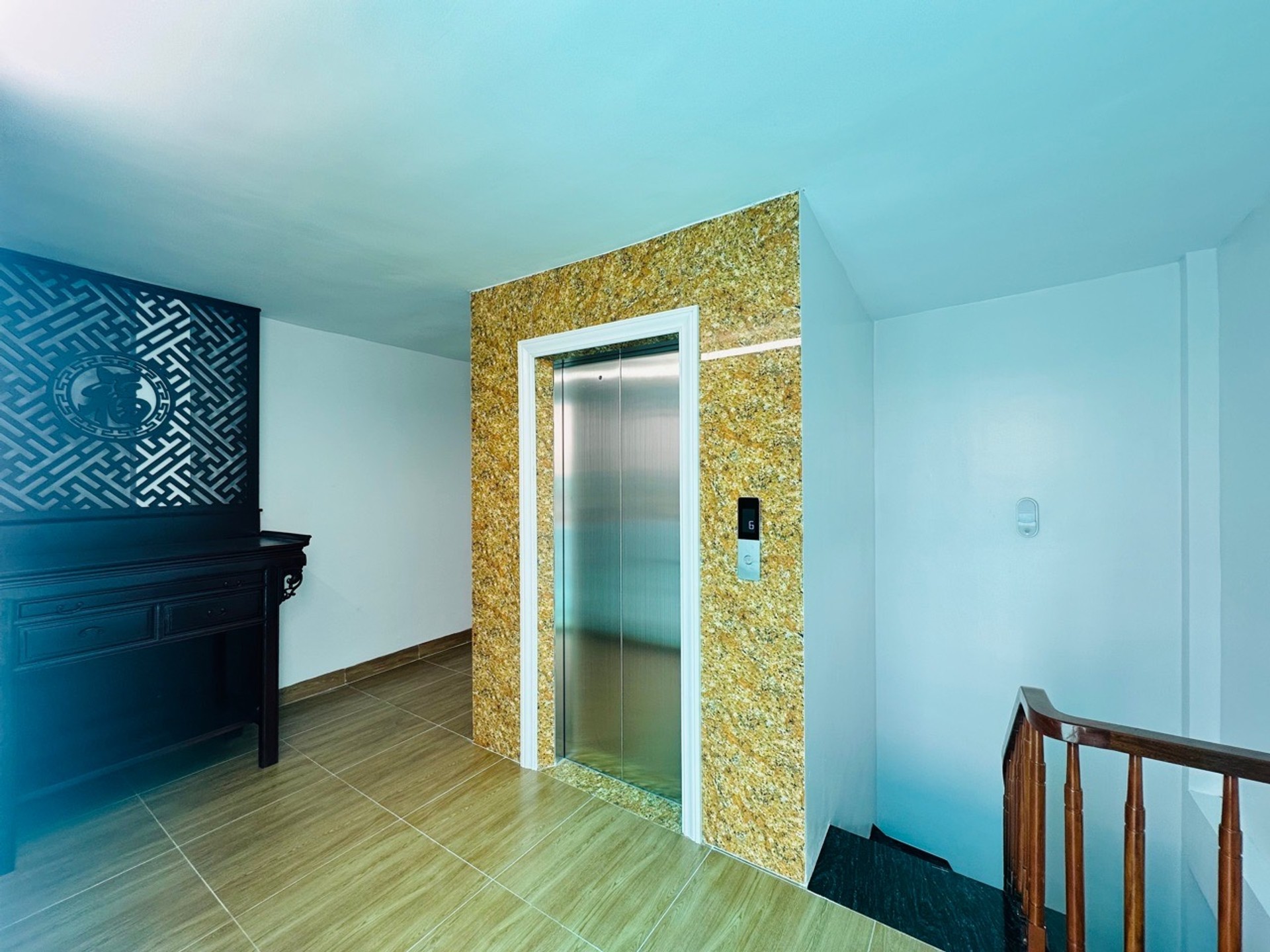 Bán nhà Phố Đại Đồng - diện tích 40m2 6 tầng - Thang máy - giá 10,9 tỷ