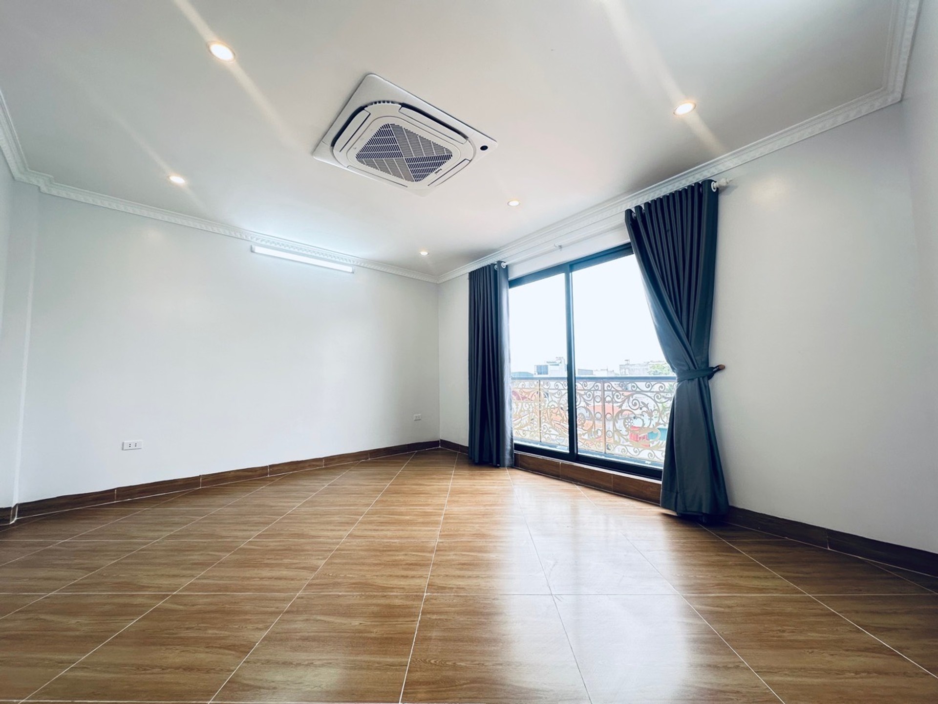Bán nhà Phố Đại Đồng - diện tích 40m2 6 tầng - Thang máy - giá 10,9 tỷ