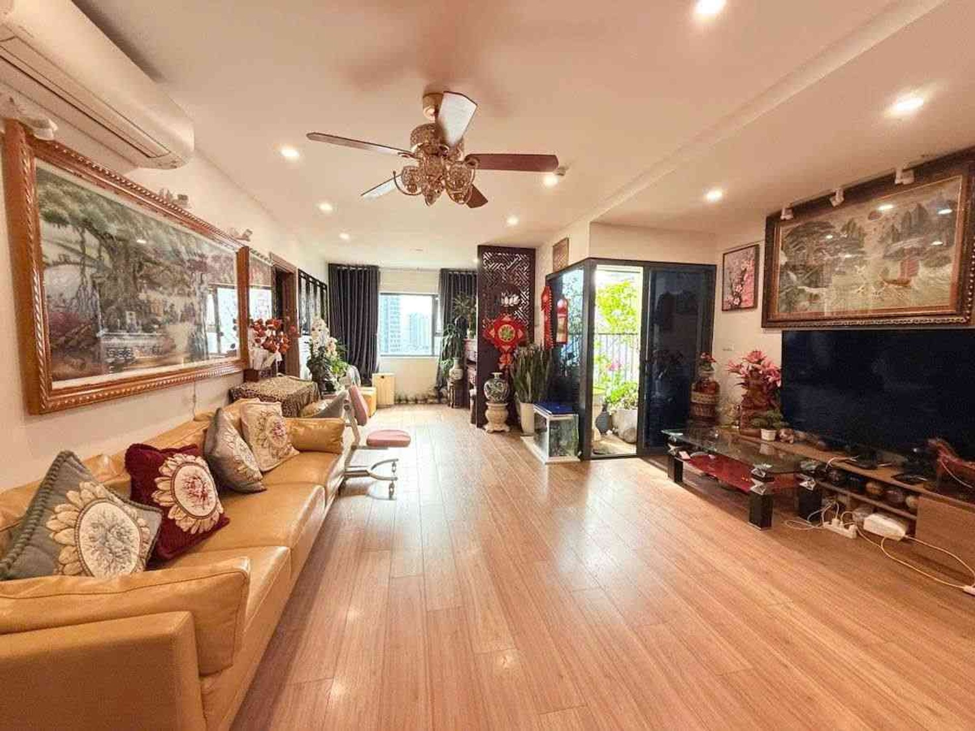 Bán nhà Minh Khai - diện tích 106m2 1 tầng - Căn hộ chung cư Amber Riverside - giá 10,5 tỷ