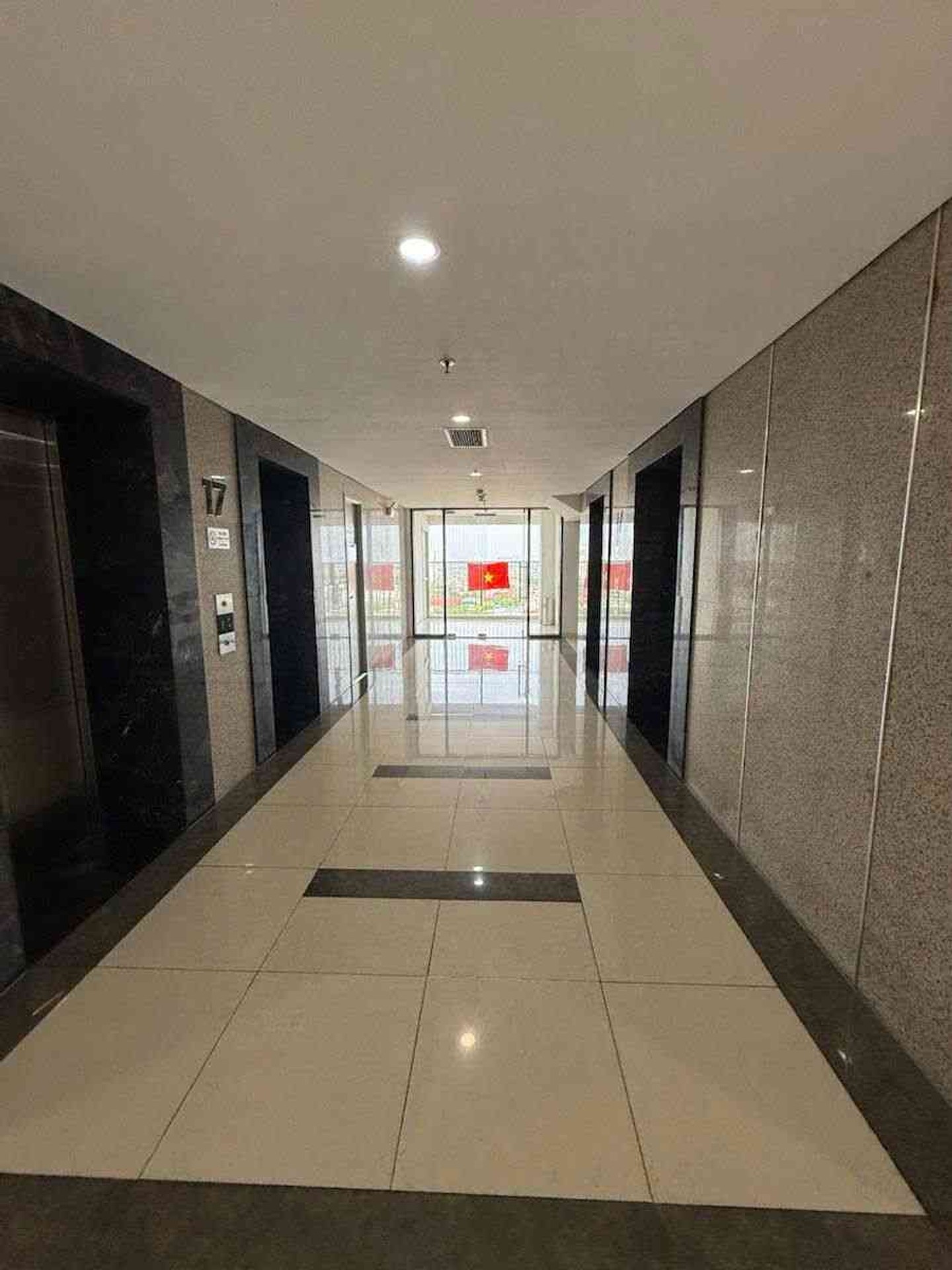 Bán nhà Minh Khai - diện tích 106m2 1 tầng - Căn hộ chung cư Amber Riverside - giá 10,5 tỷ