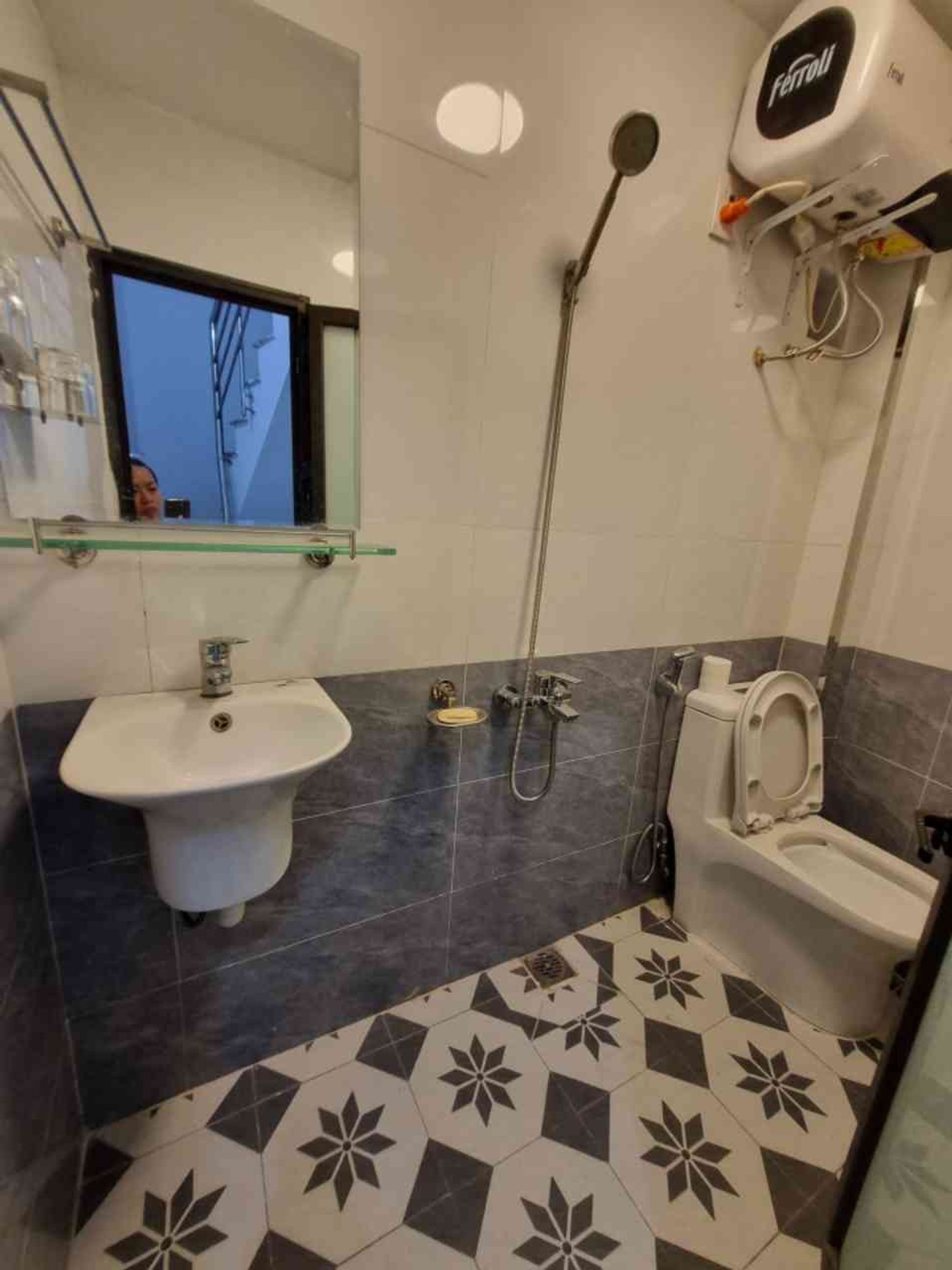 Bán nhà Đống Đa - diện tích 24m2 5 tầng - Sổ riêng, không quy hoạch - giá 5,15 tỷ