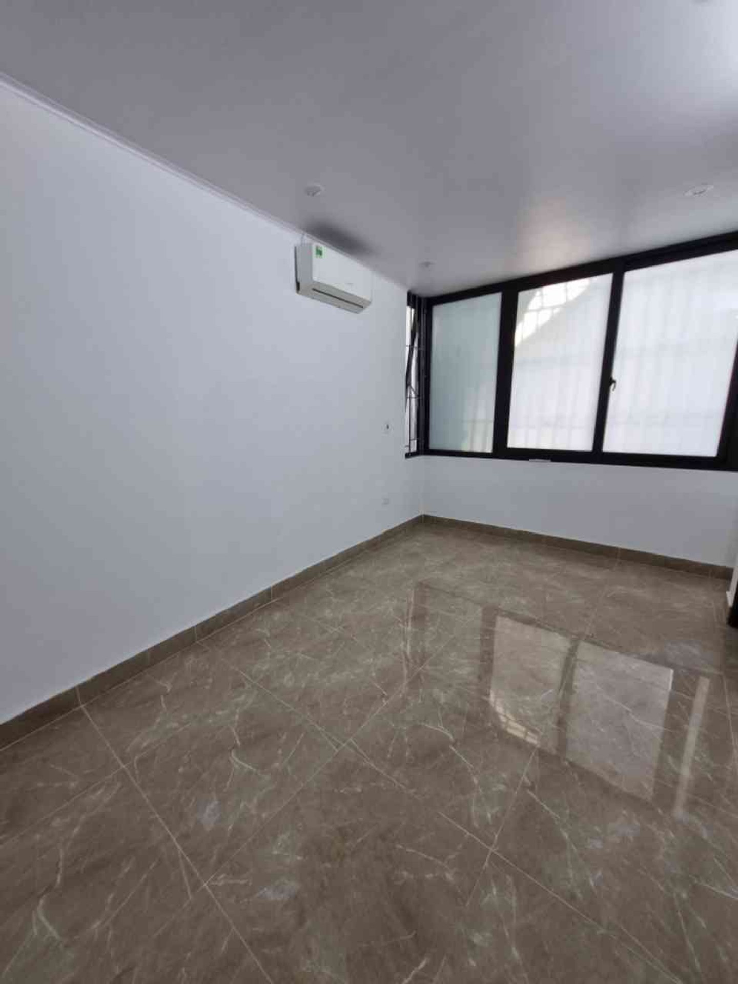 Bán nhà Đống Đa - diện tích 24m2 5 tầng - Sổ riêng, không quy hoạch - giá 5,15 tỷ