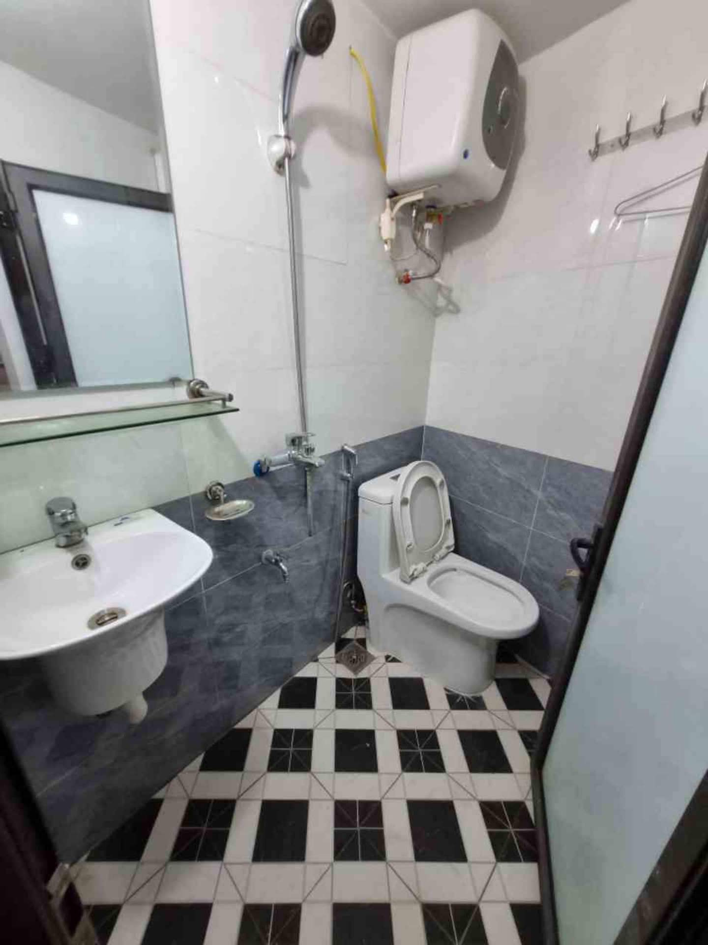 Bán nhà Đống Đa - diện tích 24m2 5 tầng - Sổ riêng, không quy hoạch - giá 5,15 tỷ