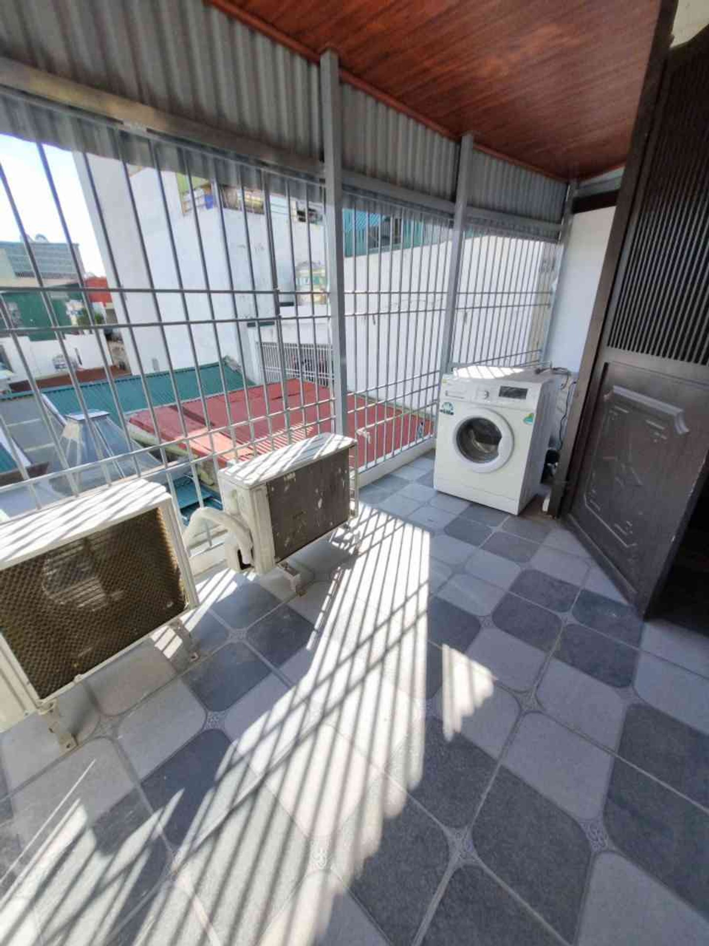 Bán nhà Đống Đa - diện tích 24m2 5 tầng - Sổ riêng, không quy hoạch - giá 5,15 tỷ