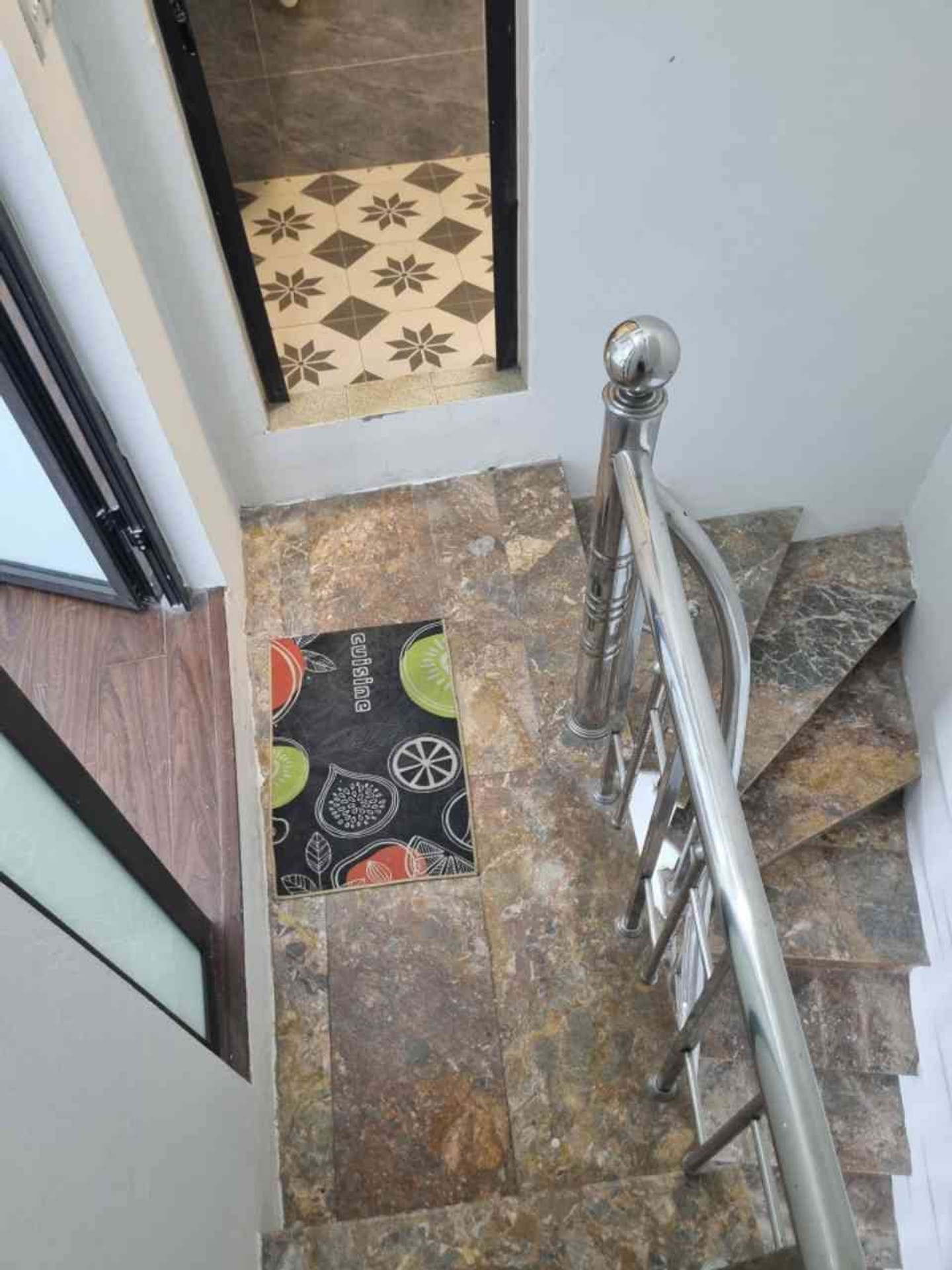 Bán nhà Đống Đa - diện tích 24m2 5 tầng - Sổ riêng, không quy hoạch - giá 5,15 tỷ