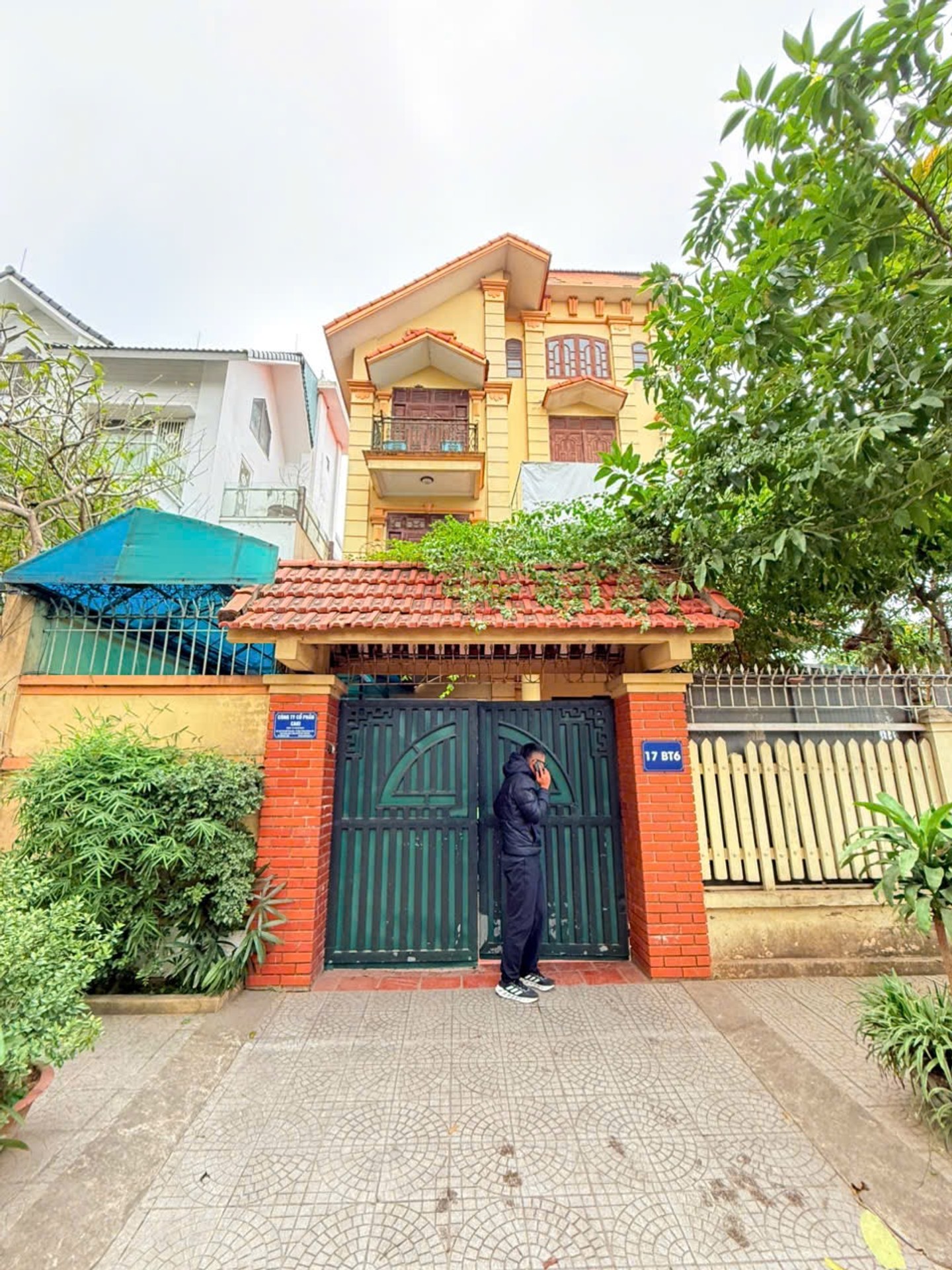 Bán nhà Trần Thủ Độ - diện tích 317.2m2 4 tầng - Lô góc 3 mặt thoáng - giá 84 tỷ