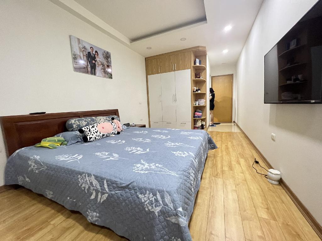 Bán nhà Định Công - diện tích 65m2 5 tầng - Ô TÔ ĐỖ CỬA - giá 11,85 tỷ