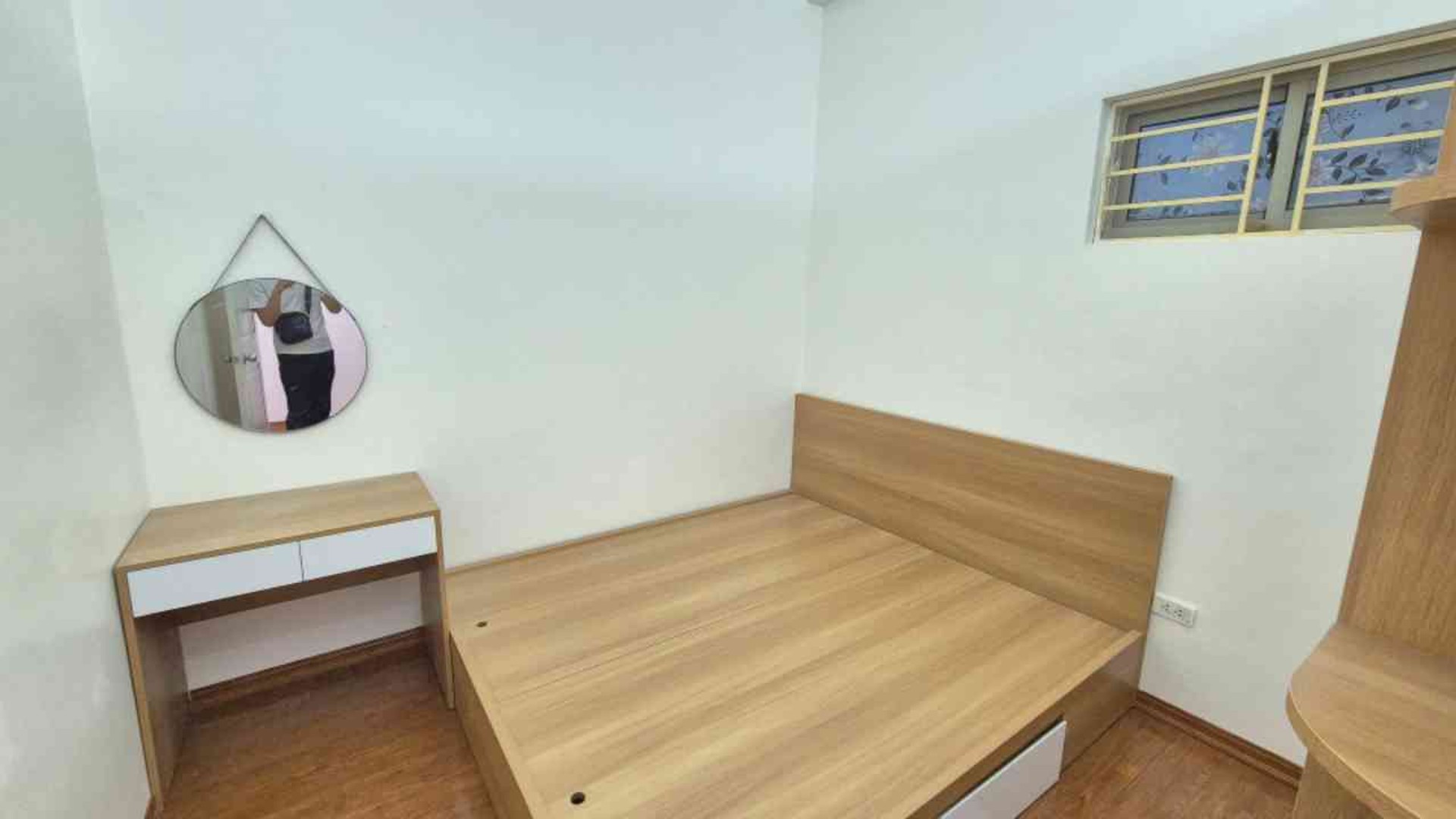 Bán nhà Linh Đàm - diện tích 40m2 40 tầng - Căn hộ chung cư đầy đủ nội thất - giá 2,8 tỷ