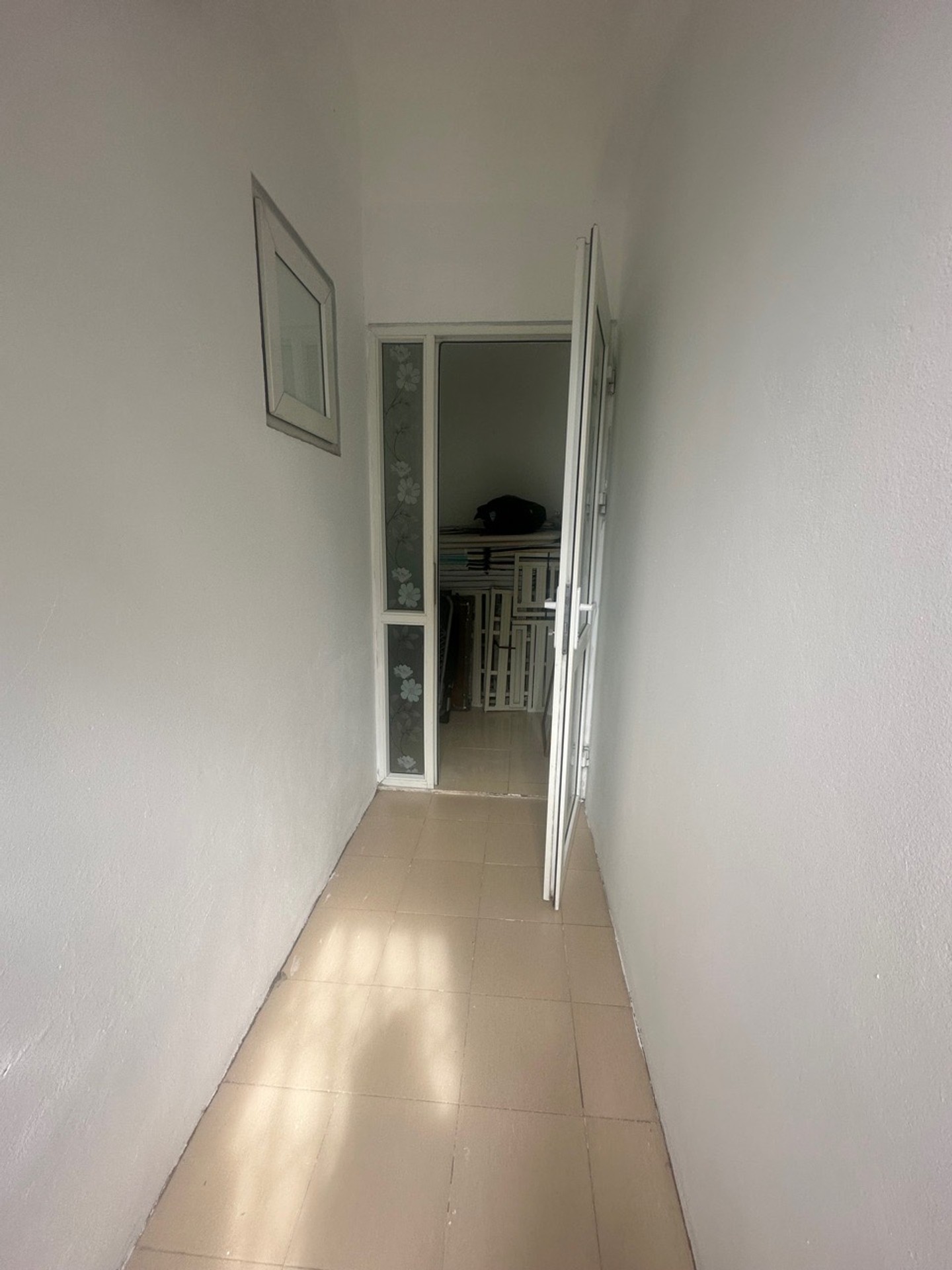 Bán nhà Hoàng Cầu - diện tích 64m2 1 tầng - Căn hộ thoáng mát, thiết kế 2PN - giá 6,85 tỷ