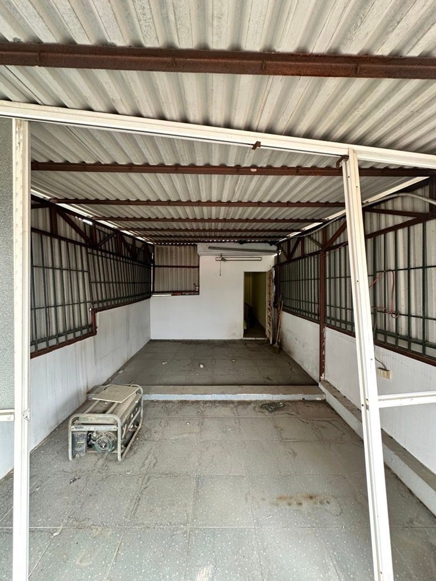 Bán nhà Lê Gia Đỉnh - diện tích 36m2 4 tầng - Kinh Doanh Sầm Uất - giá 11,4 tỷ