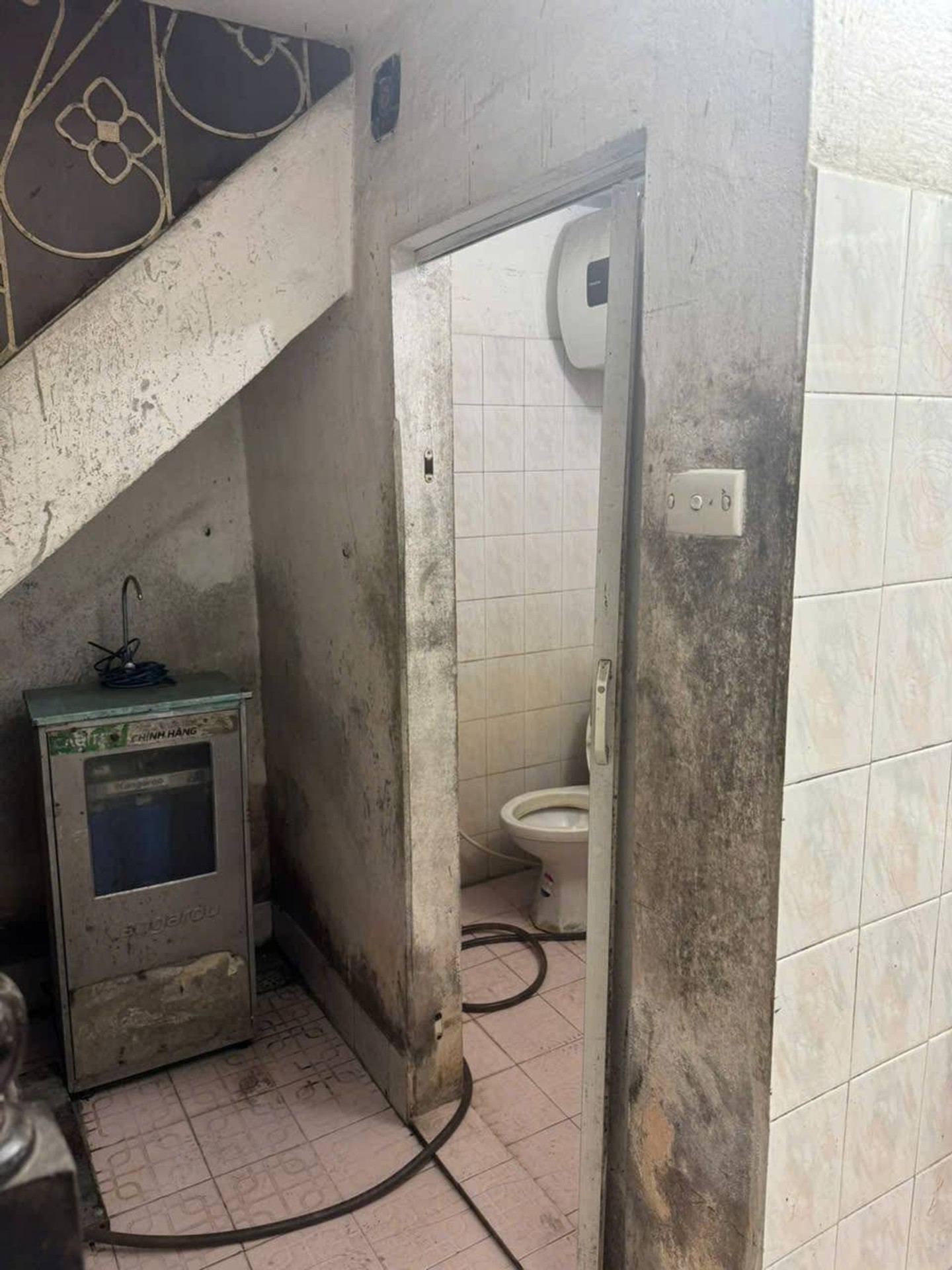 Bán nhà Hoàng Mai - diện tích 30m2 3 tầng - Ngõ trước nhà rộng, xe máy tránh xe 3 gác - giá 6 tỷ