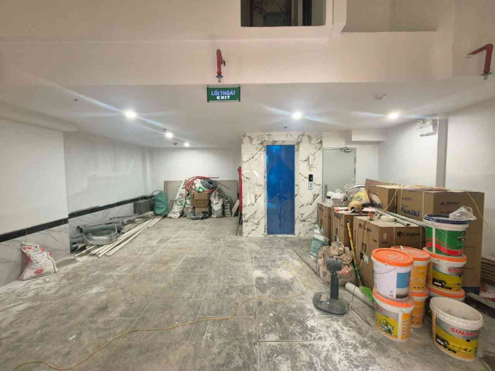 Bán nhà Bùi Xương Trạch - diện tích 63m2 8 tầng - Mặt ngõ to ô tô tránh - giá 26,9 tỷ