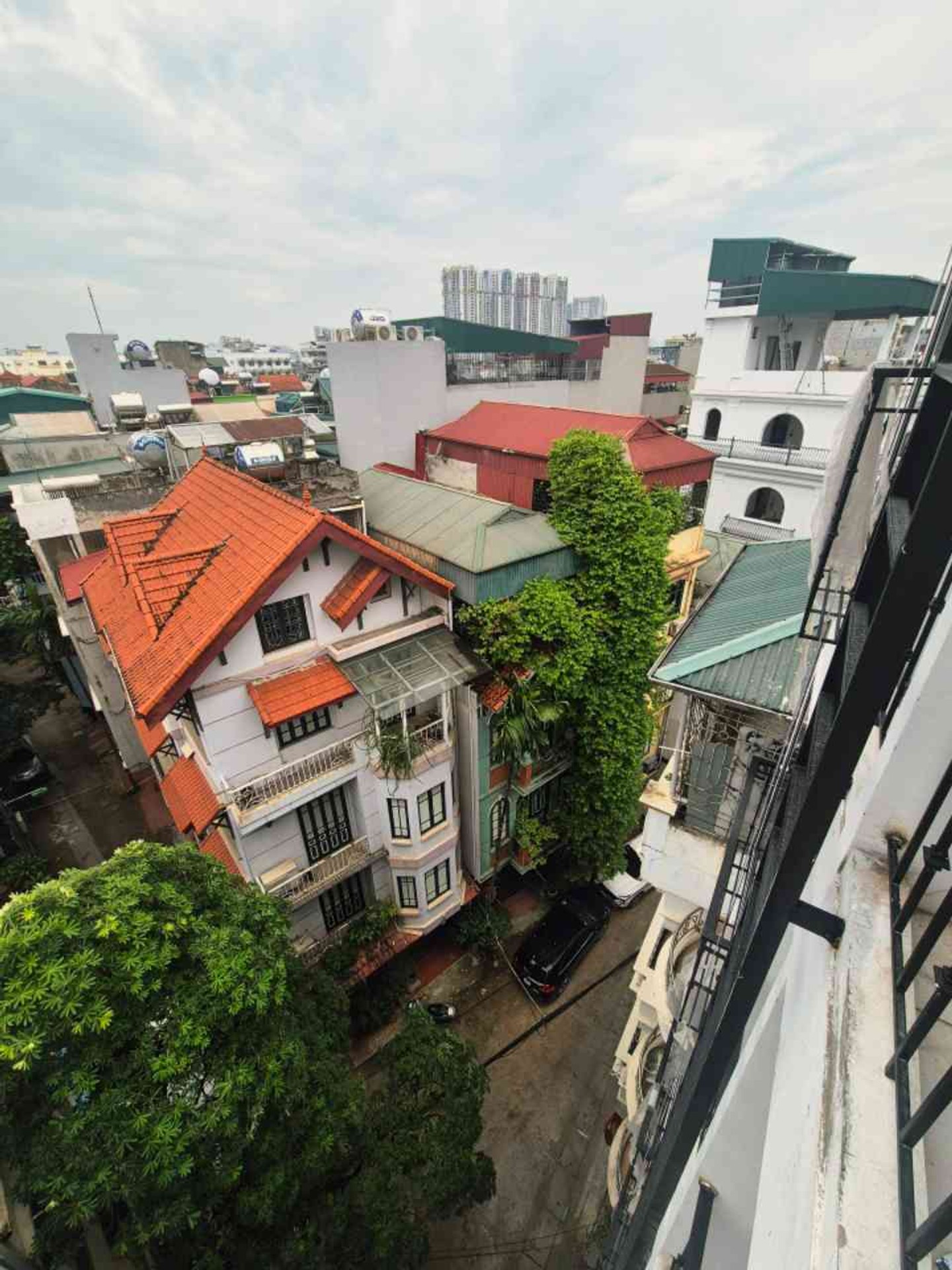 Bán nhà Bùi Xương Trạch - diện tích 63m2 8 tầng - Mặt ngõ to ô tô tránh - giá 26,9 tỷ