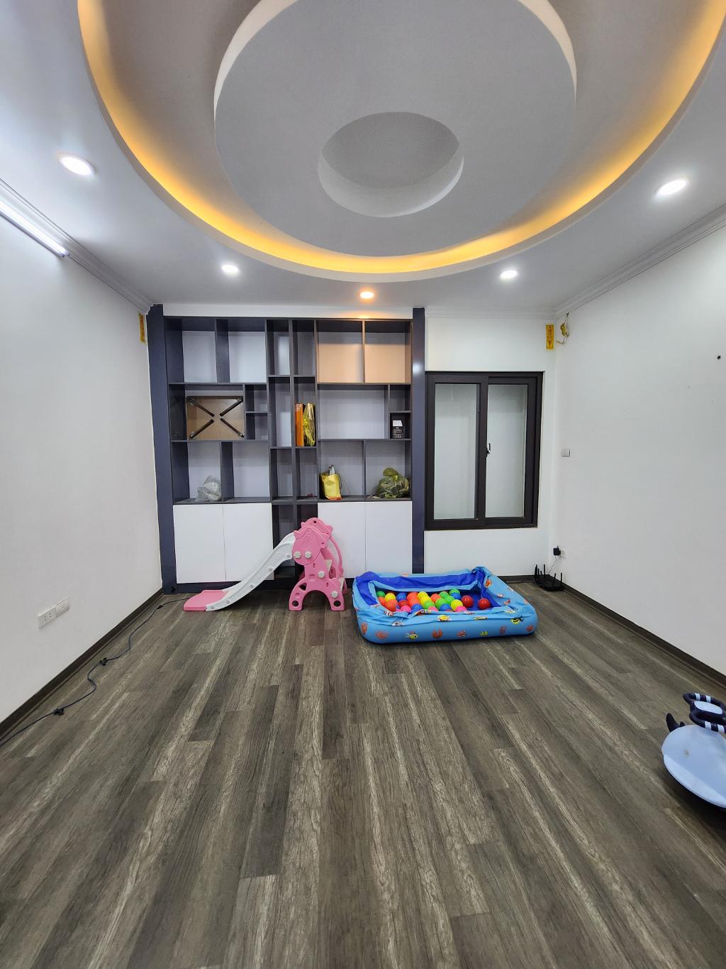 Bán nhà Giải Phóng - diện tích 58m2 6 tầng - Ô TÔ NHỎ VÀO NHÀ - giá 15,4 tỷ