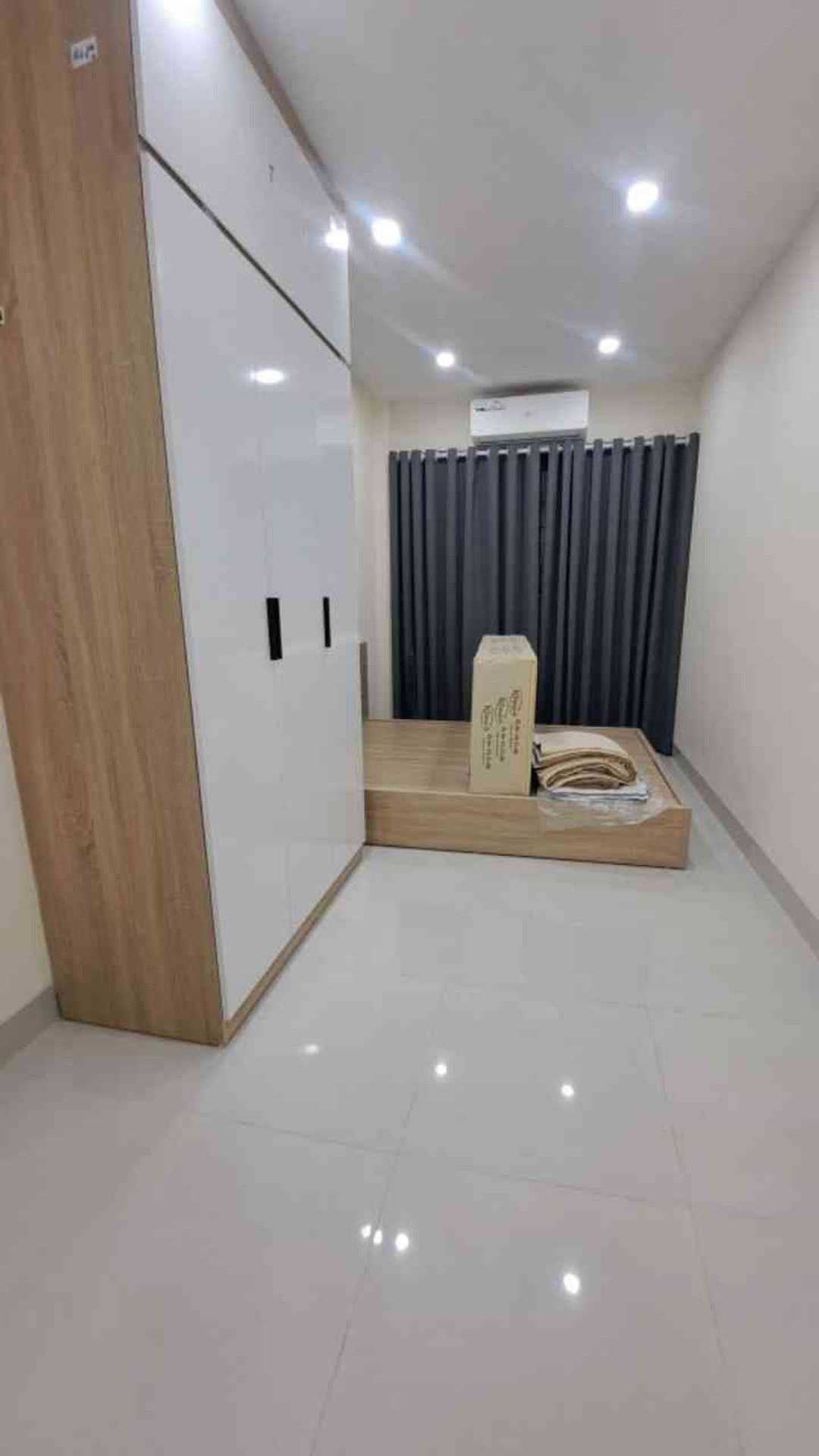 Bán nhà Trương Định - diện tích 45m2 5 tầng - Nhà 8 phòng cho thuê - giá 14,5 tỷ